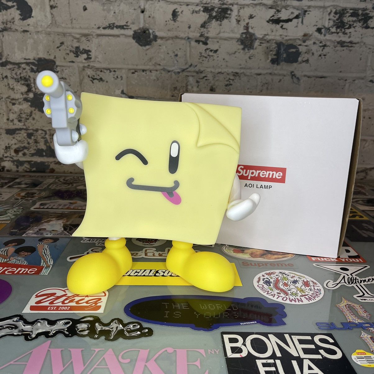 Supreme Sticky Note Molded Lamp Yellow - ライト/照明/LED