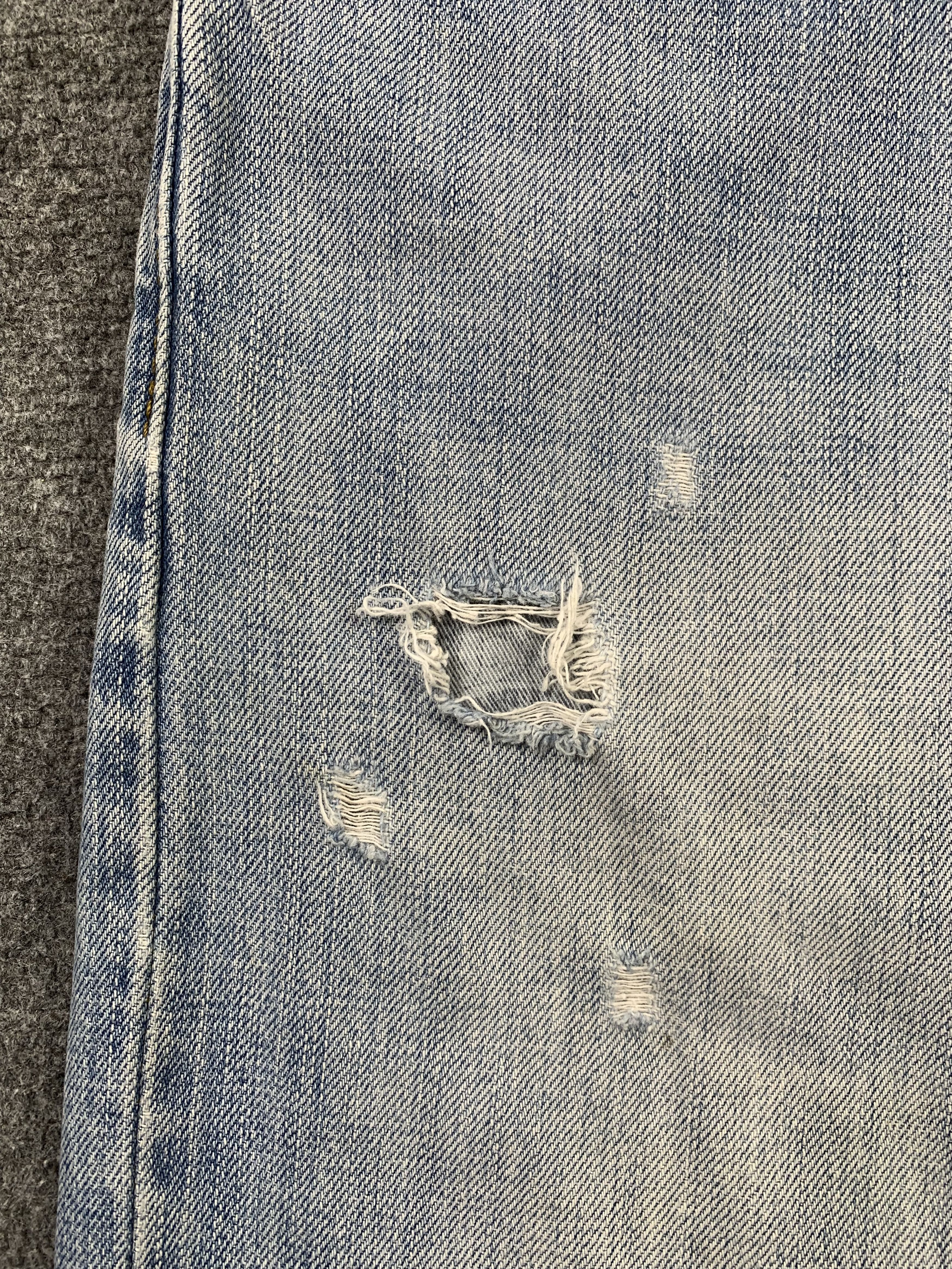 Levi's Vintage Levis 514 Light Wash Jeans DP2176 Size US 37 - 11 Thumbnail