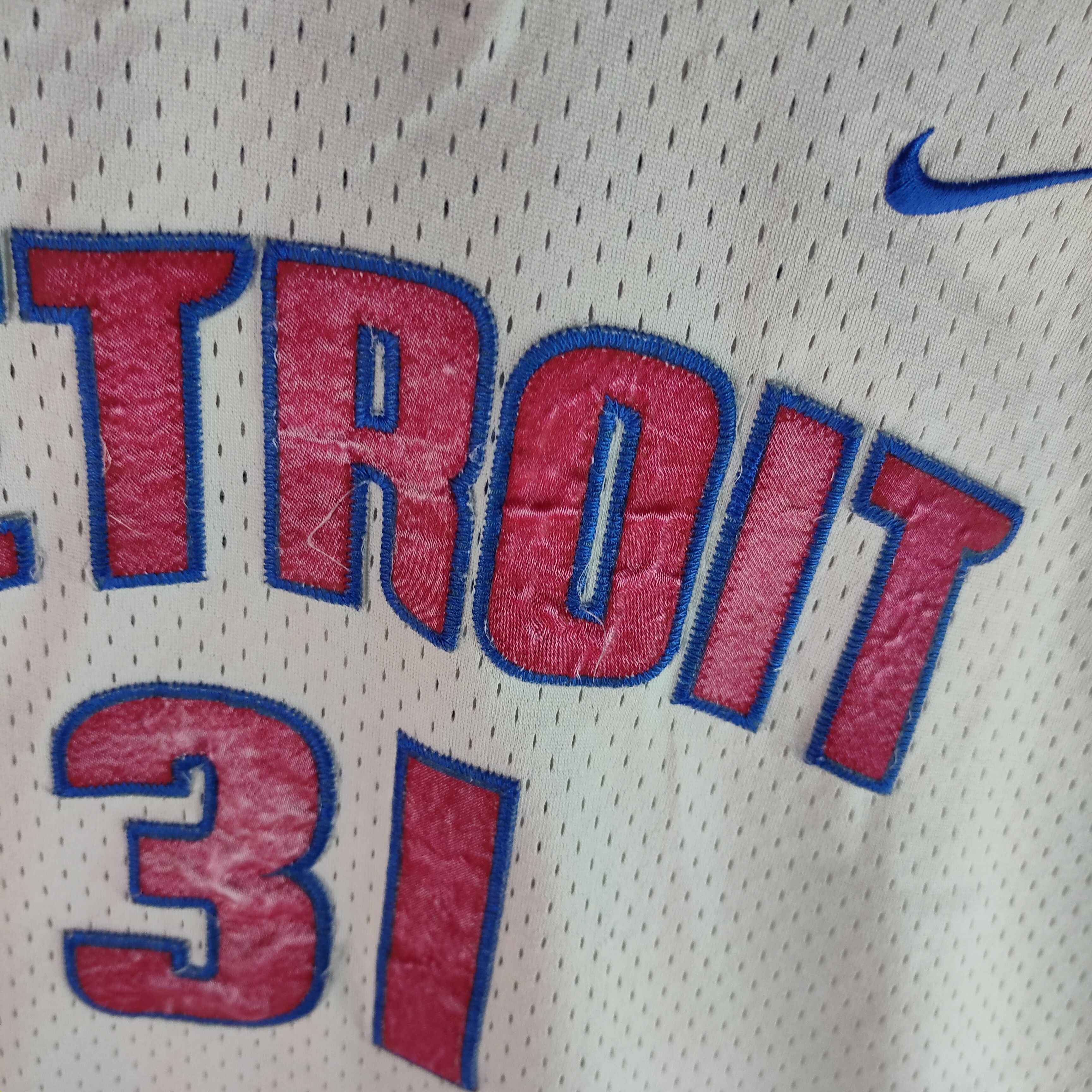 NBA NIKE Team NBA Detroit #31 Milicic Patches Jersey Size US M / EU 48-50 / 2 - 2 Thumbnail