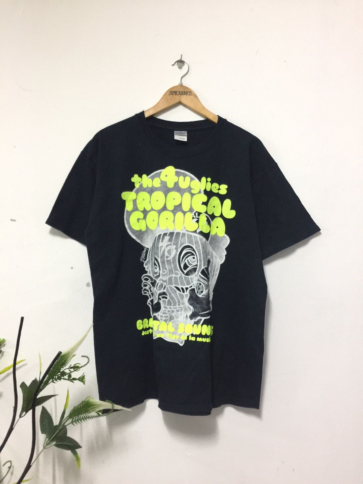 NWT Gymboree Monstro-Politan Scooter Gorilla Shirt Boys White