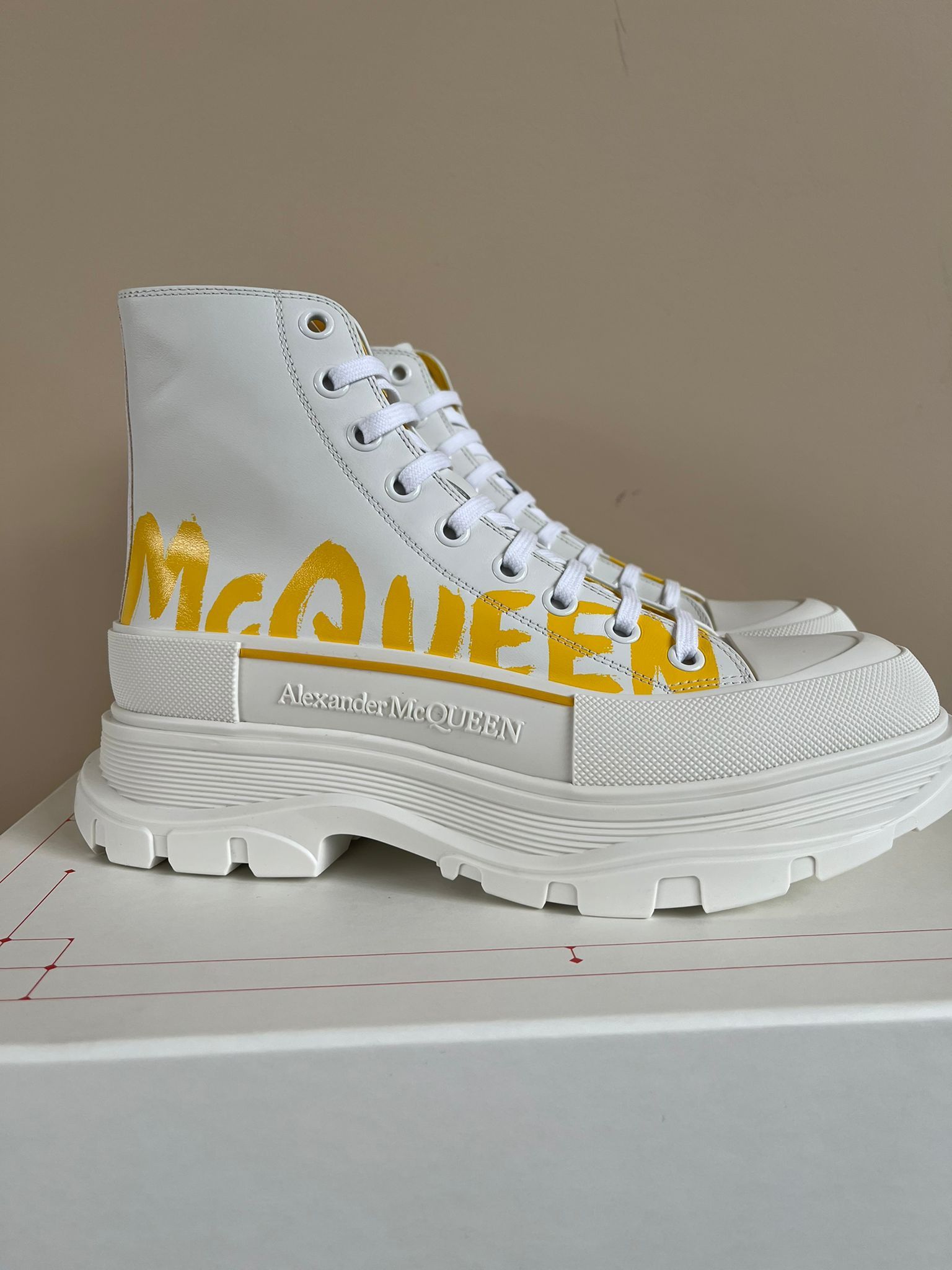 Alexander McQueen Treadslick HT Boots in Joey Nappa in White Size US 9 / EU 42 - 15 Thumbnail