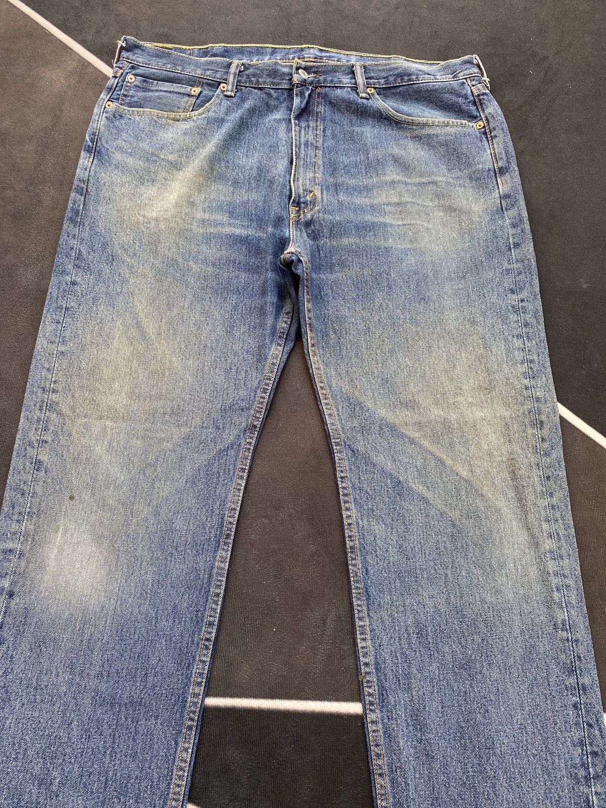 Jean × Levi's × Vintage VINTAGE LEVIS 505 BLUE WASH JEANS -J363 Size US 42 / EU 58 - 8 Thumbnail