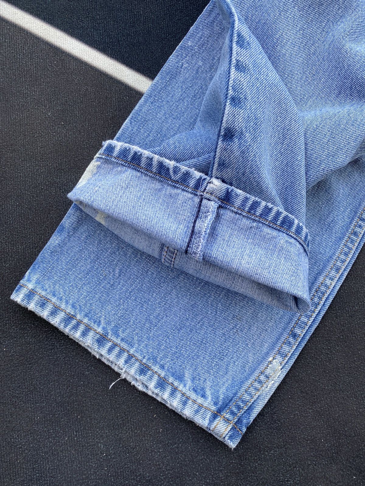 Levi's VINTAGE LEVIS 550 BLUE WASH JEANS-J459 Size US 31 - 9 Thumbnail