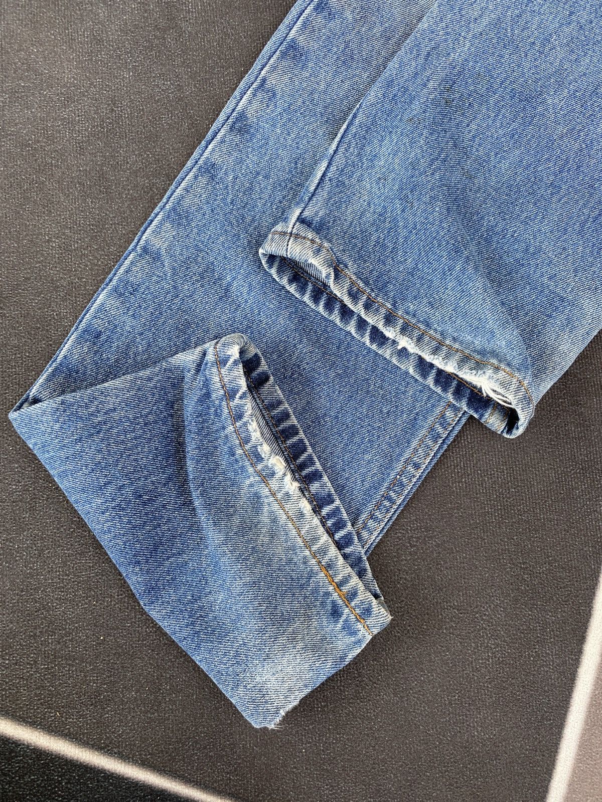 Levi's VINTAGE LEVIS 550 DIRTY BLUE JEANS JEANS-J465 Size US 31 - 9 Thumbnail