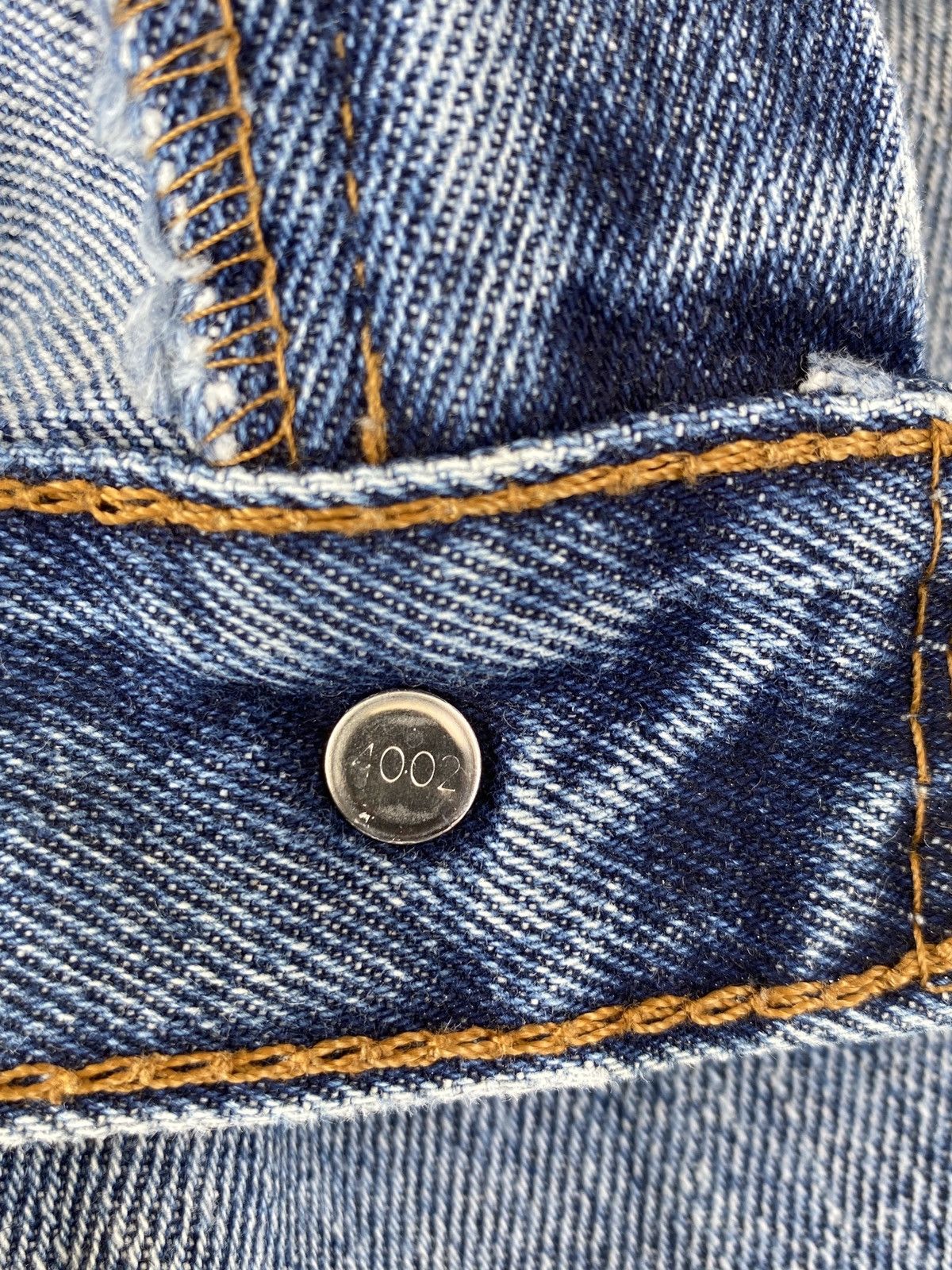 Levi's VINTAGE LEVIS 550 DIRTY BLUE JEANS JEANS-J465 Size US 31 - 6 Thumbnail