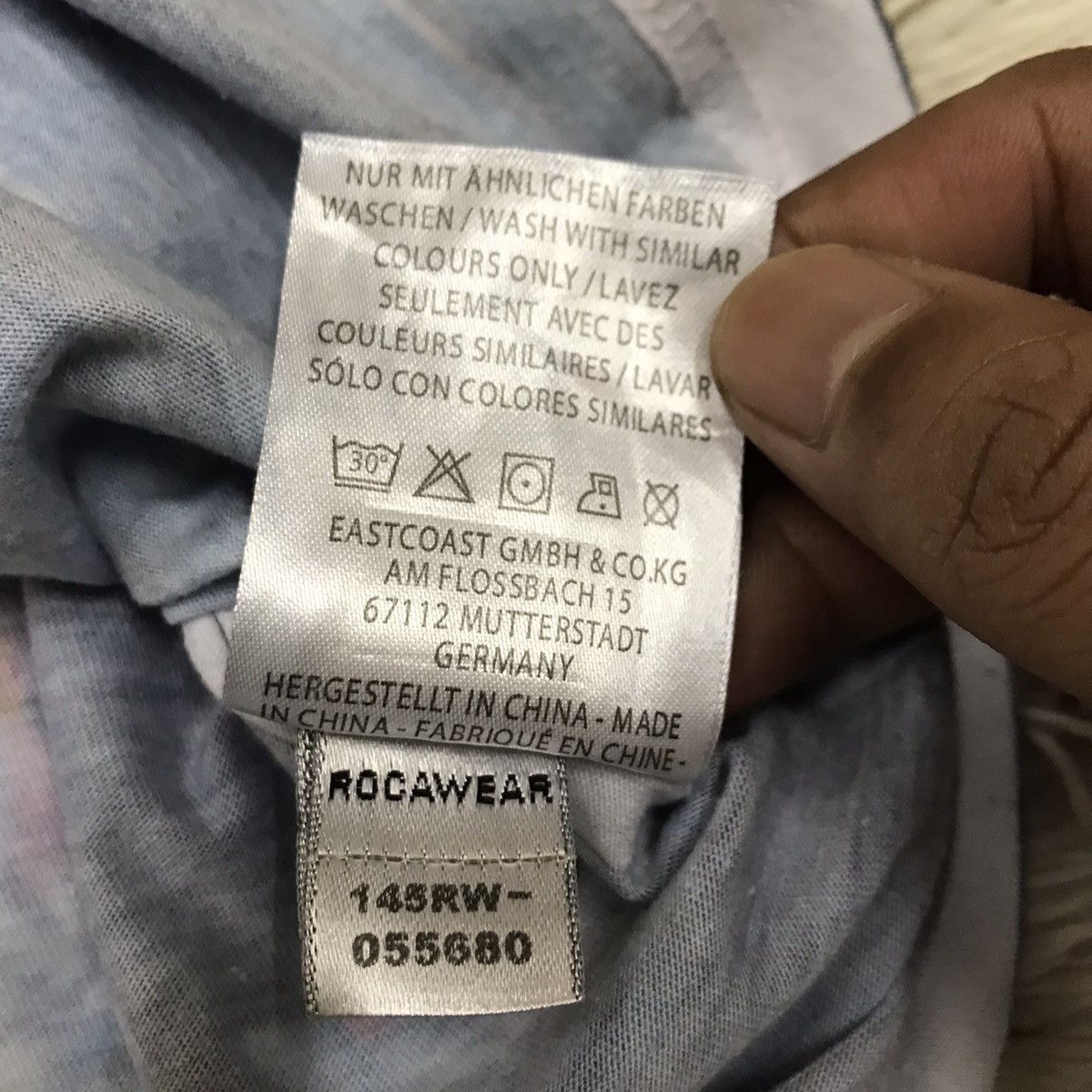 Rocawear Rocawear Overprint Tshirt Size US L / EU 52-54 / 3 - 12 Thumbnail