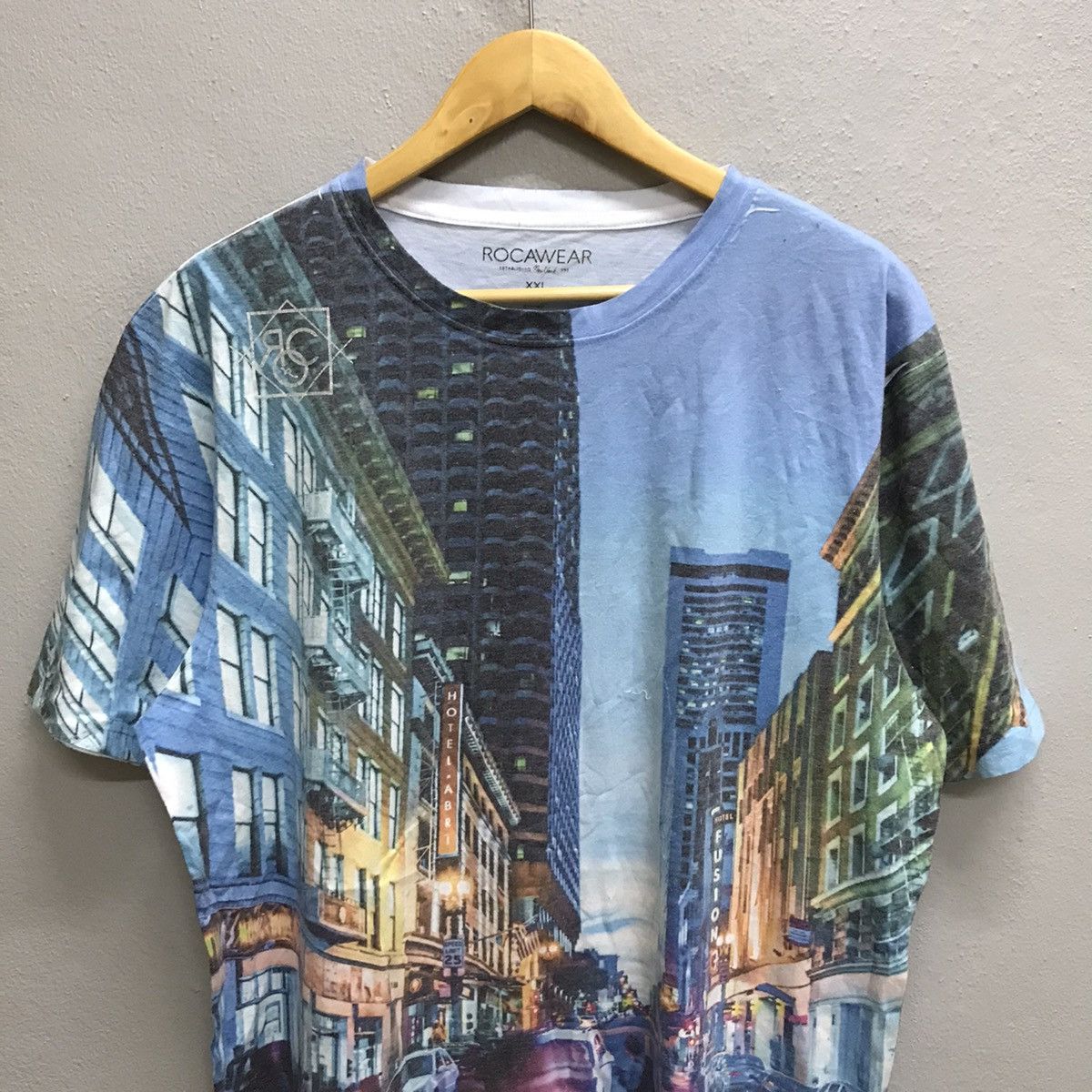 Rocawear Rocawear Overprint Tshirt Size US L / EU 52-54 / 3 - 4 Thumbnail