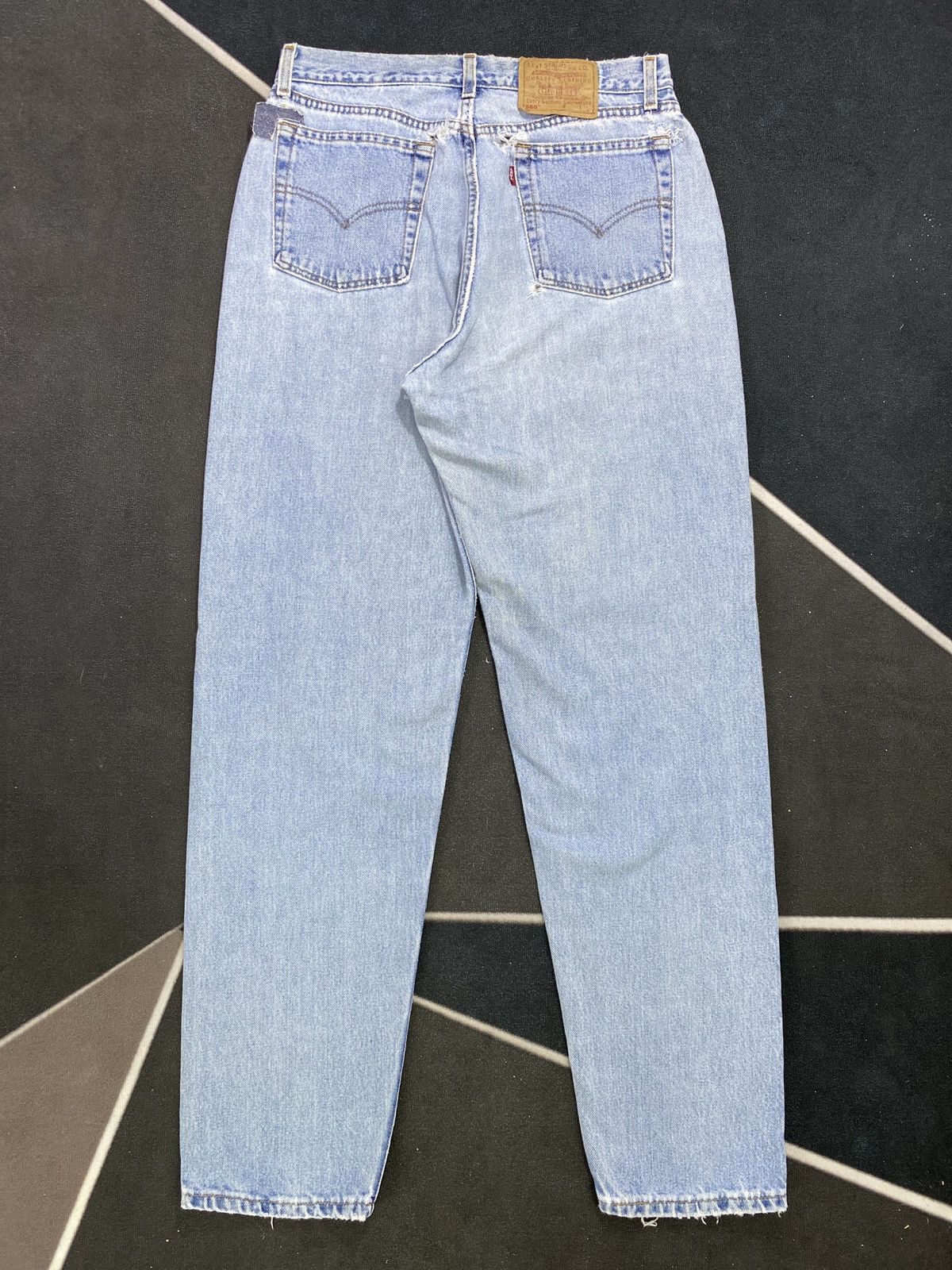 Levi's VINTAGE LEVIS 560 DISTRESSED BLUE WASH JEANS-J445 Size US 32 / EU 48 - 3 Thumbnail