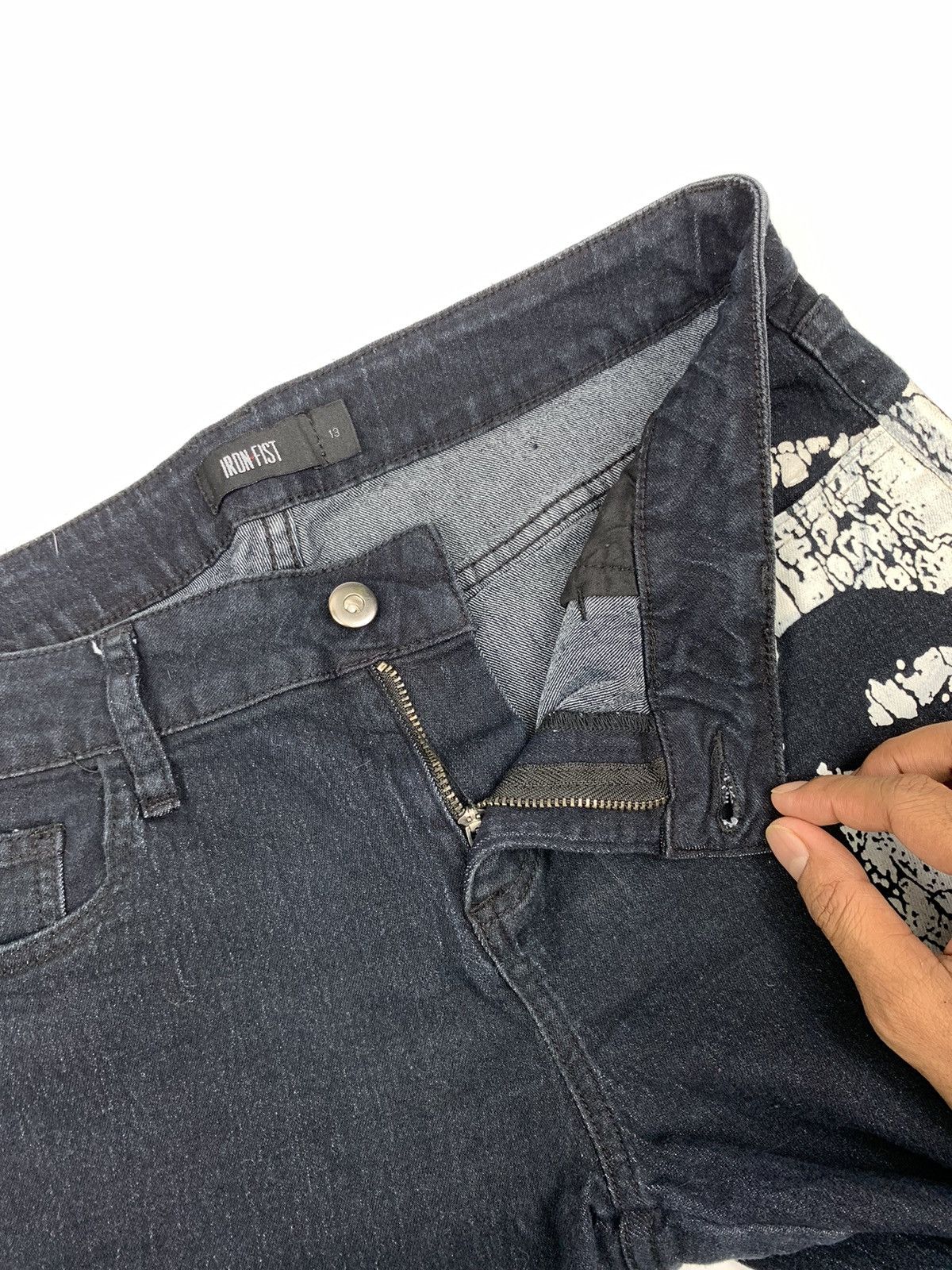 Band Tees × Iron Fist Misfit Overprint Black Skinny Jeans Size US 28 / EU 44 - 5 Thumbnail