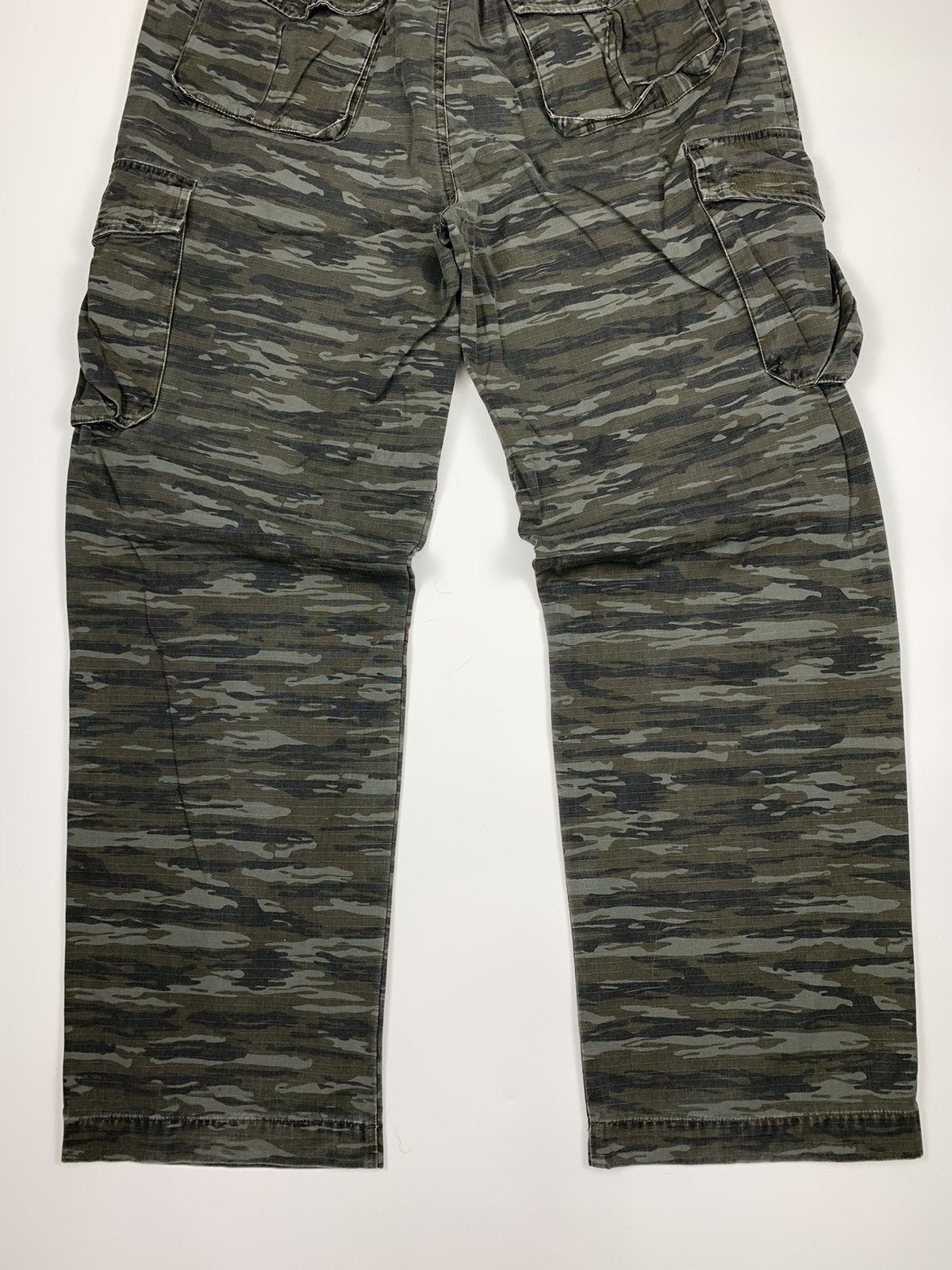 Tony Hawk Tony Hawk Tiger Stripe Camouflage Cargo Pants Size US 31 - 10 Thumbnail