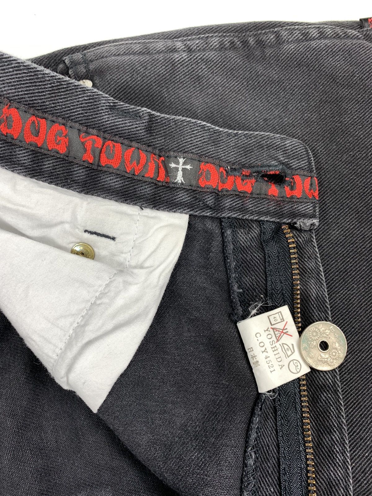 Dogtown × Japanese Brand Dogtown Iconic Metal Logo Baggy Short Pant Size US 31 - 7 Thumbnail