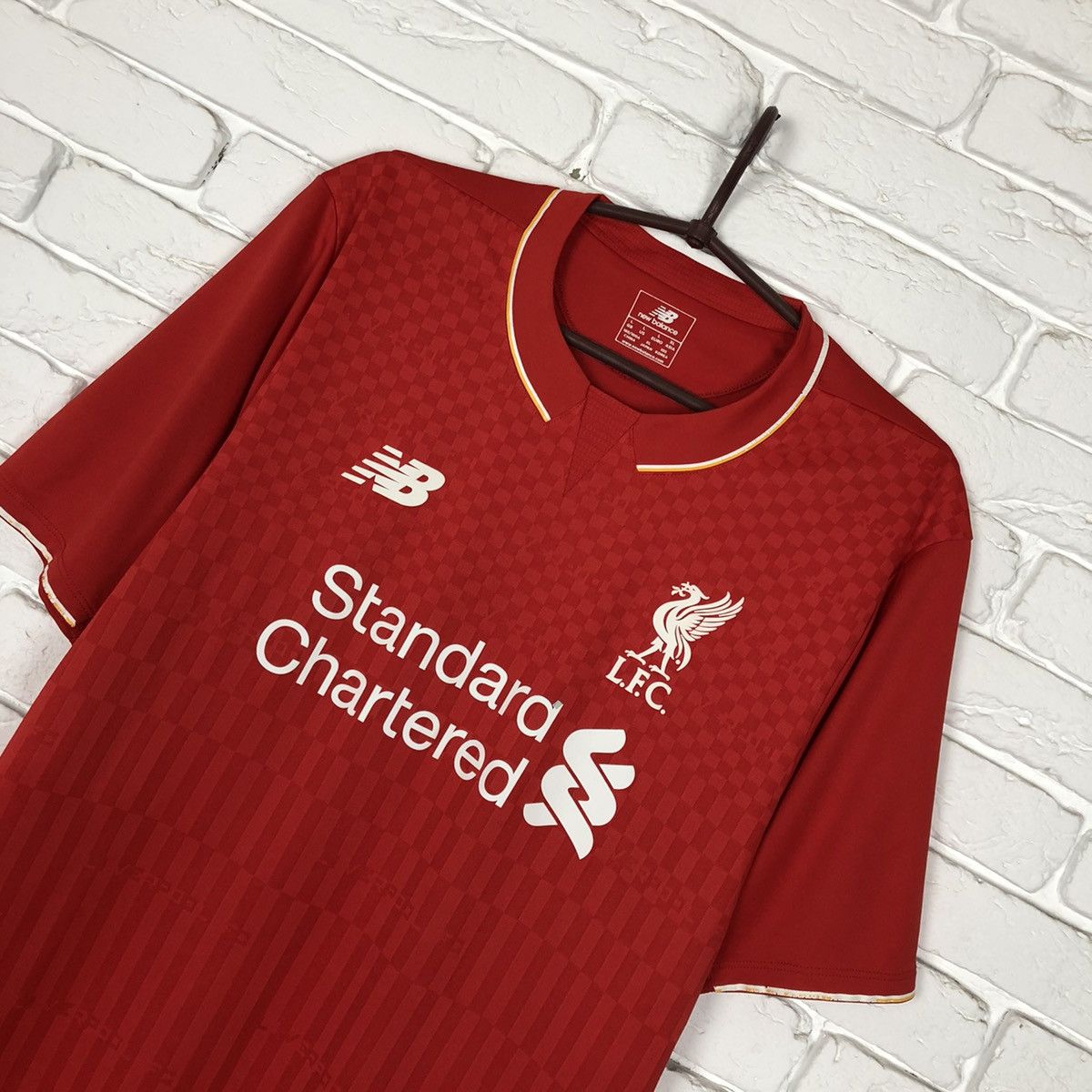 New Balance Liverpool 2015 2016 home jersey Size US L / EU 52-54 / 3 - 2 Thumbnail