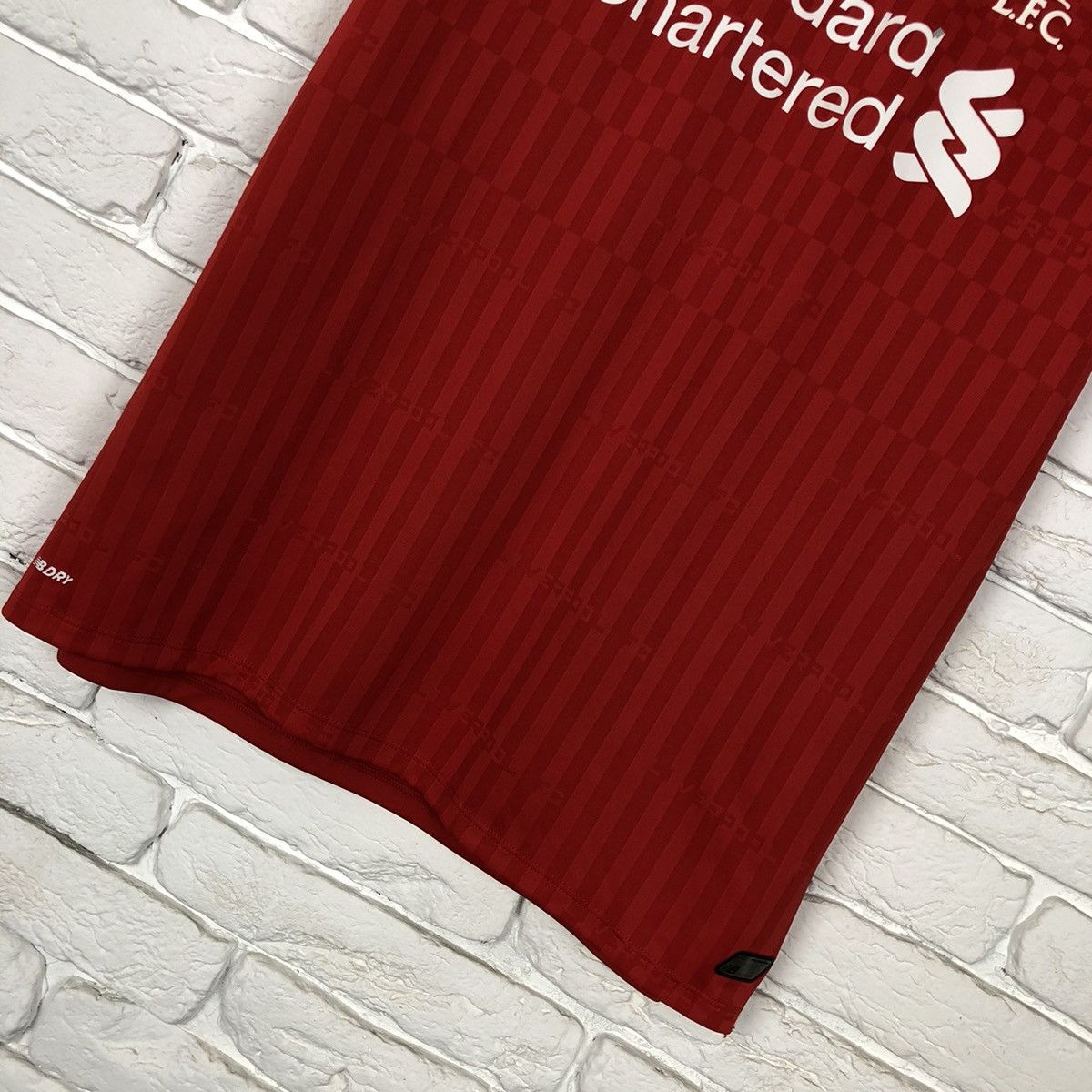New Balance Liverpool 2015 2016 home jersey Size US L / EU 52-54 / 3 - 3 Thumbnail