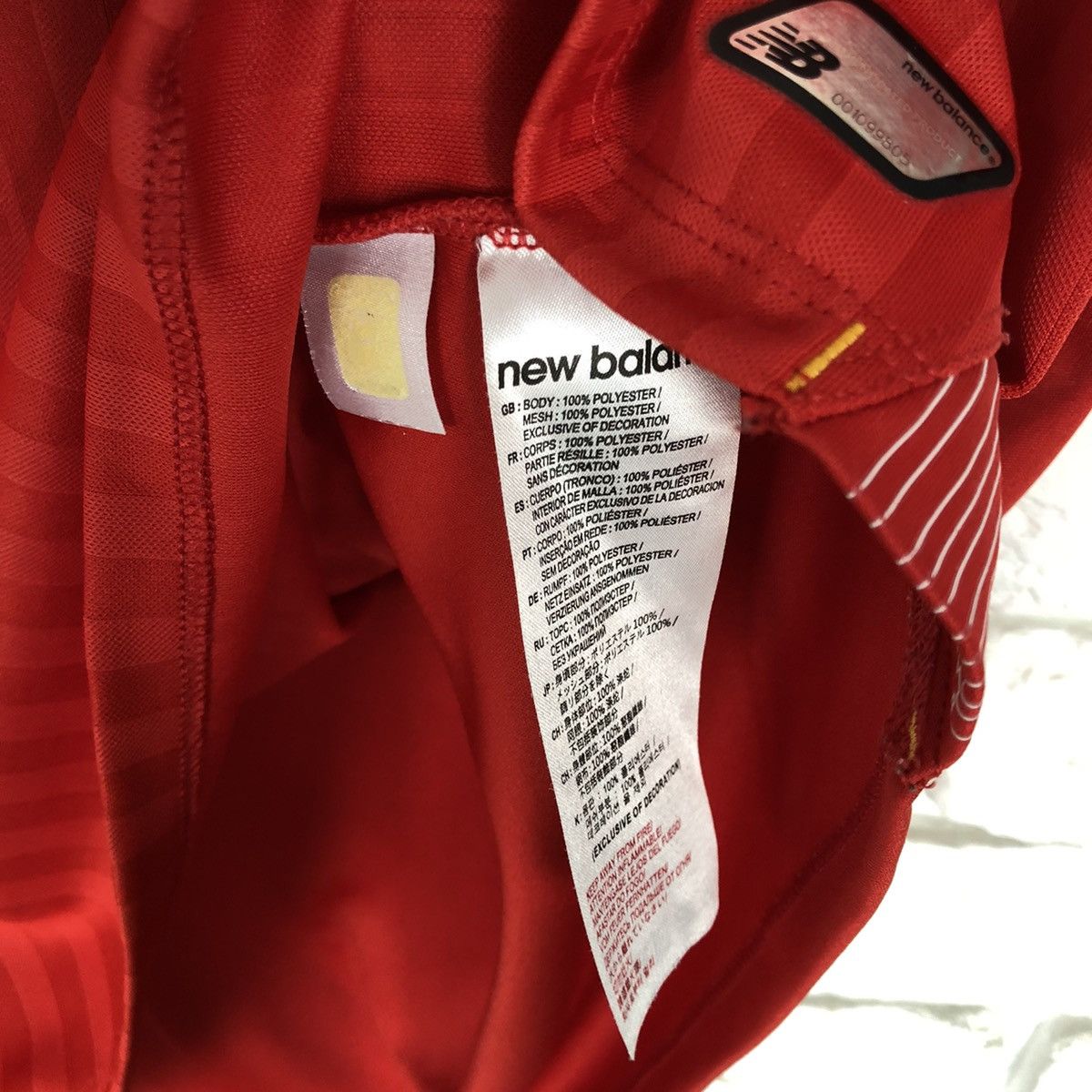 New Balance Liverpool 2015 2016 home jersey Size US L / EU 52-54 / 3 - 10 Thumbnail
