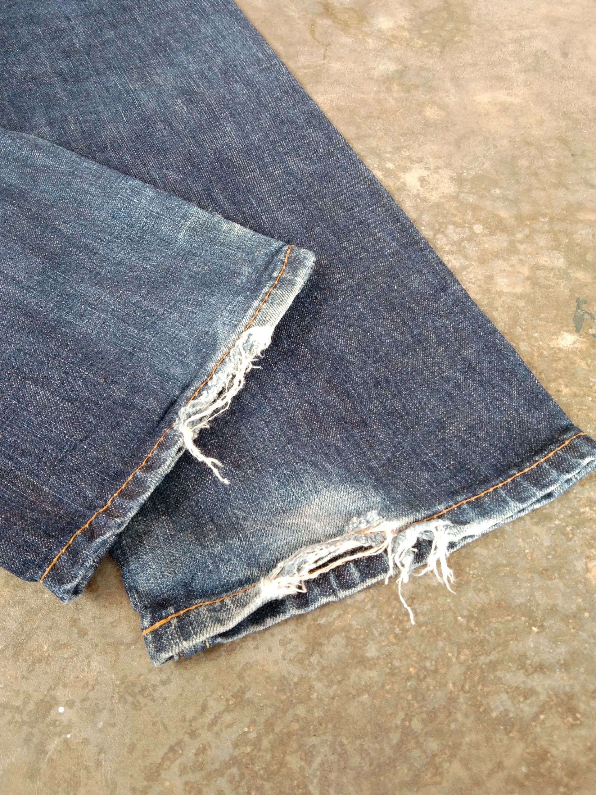 Levi's Vintage Levi's Jeans 502 Distressed Denim 29x31 Size US 29 - 4 Thumbnail