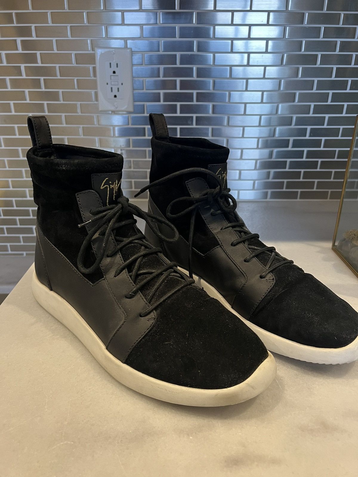 High Top Sneakers display picture 2