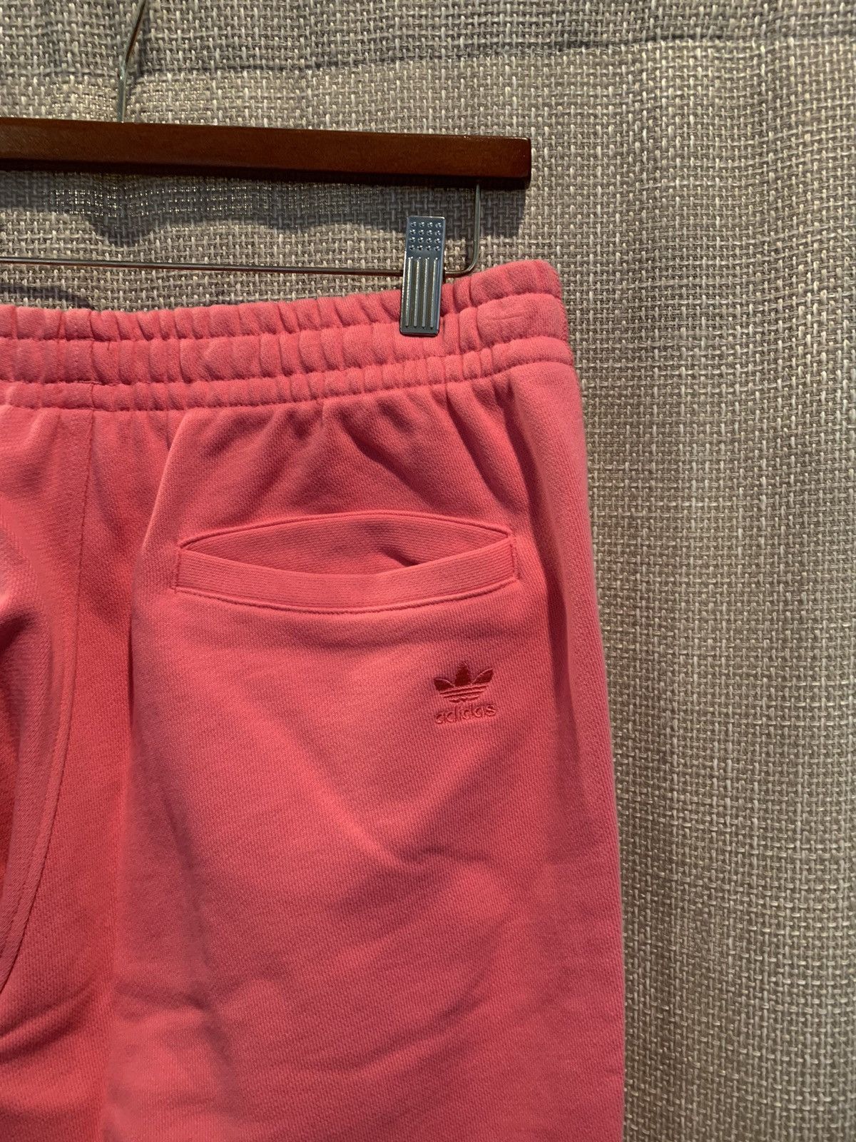 Adidas × Pharrell Pharell x Adidas Human Race Pink Sweatpants Size US 32 / EU 48 - 4 Thumbnail