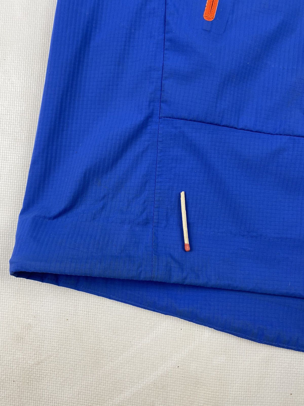 The North Face Mens The North Face HyVent 2.5L Jacket Size M Size US M / EU 48-50 / 2 - 14 Thumbnail