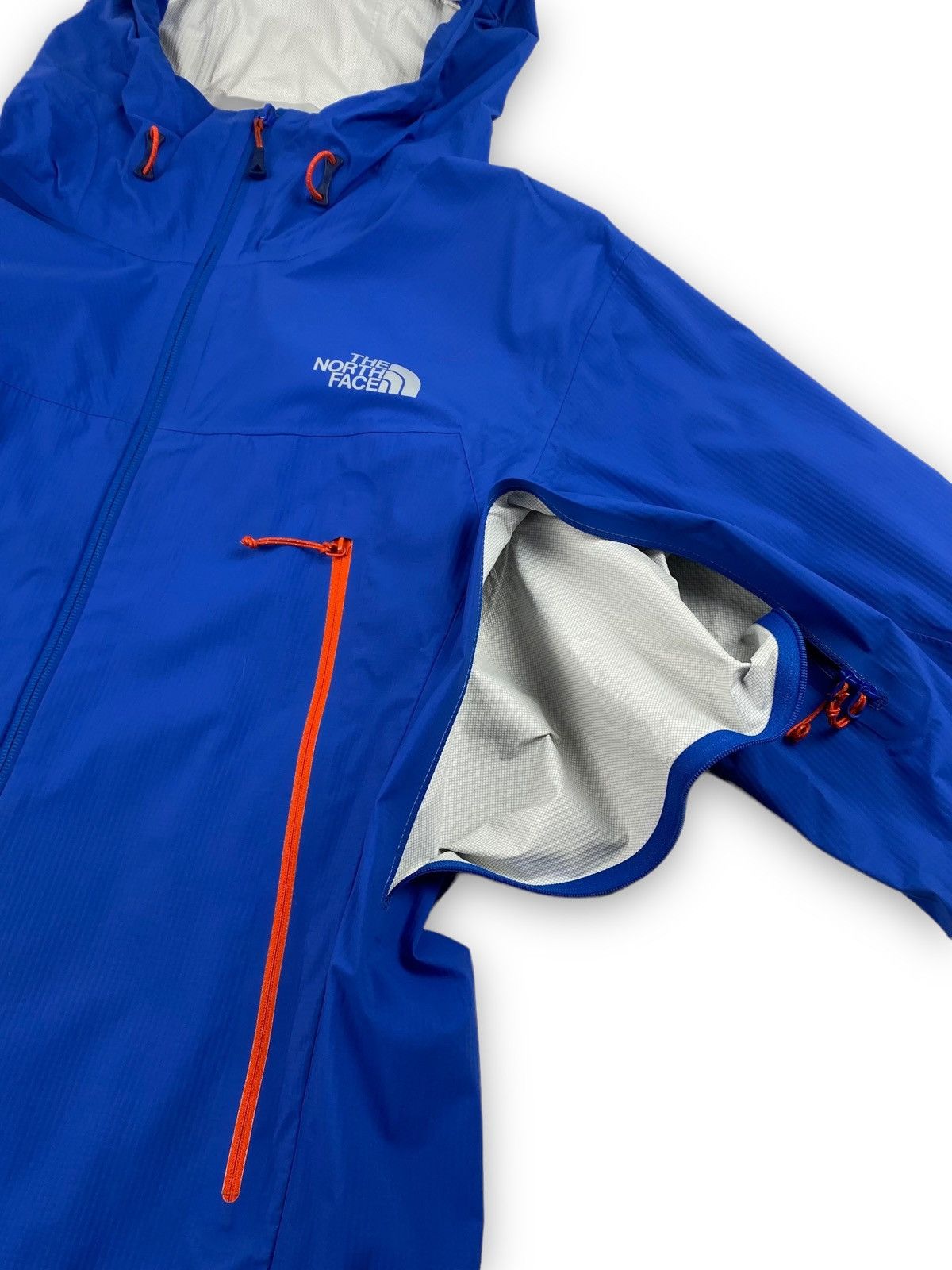 The North Face Mens The North Face HyVent 2.5L Jacket Size M Size US M / EU 48-50 / 2 - 4 Thumbnail