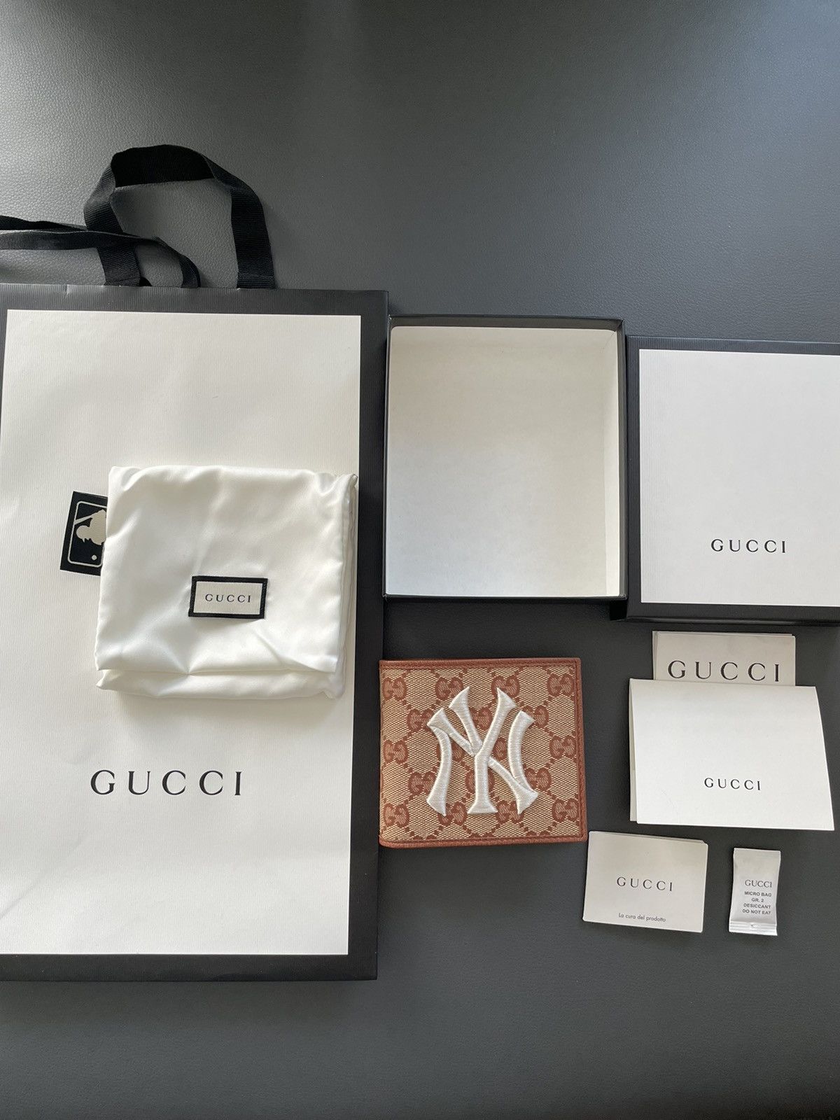 Gucci × New York Yankees Limited Edition Super Runway Gucci x Yankees Wallet Size ONE SIZE - 5 Thumbnail