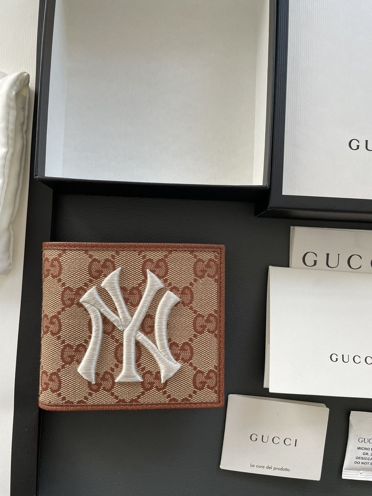 Gucci × New York Yankees Limited Edition Super Runway Gucci x Yankees Wallet Size ONE SIZE - 6 Thumbnail