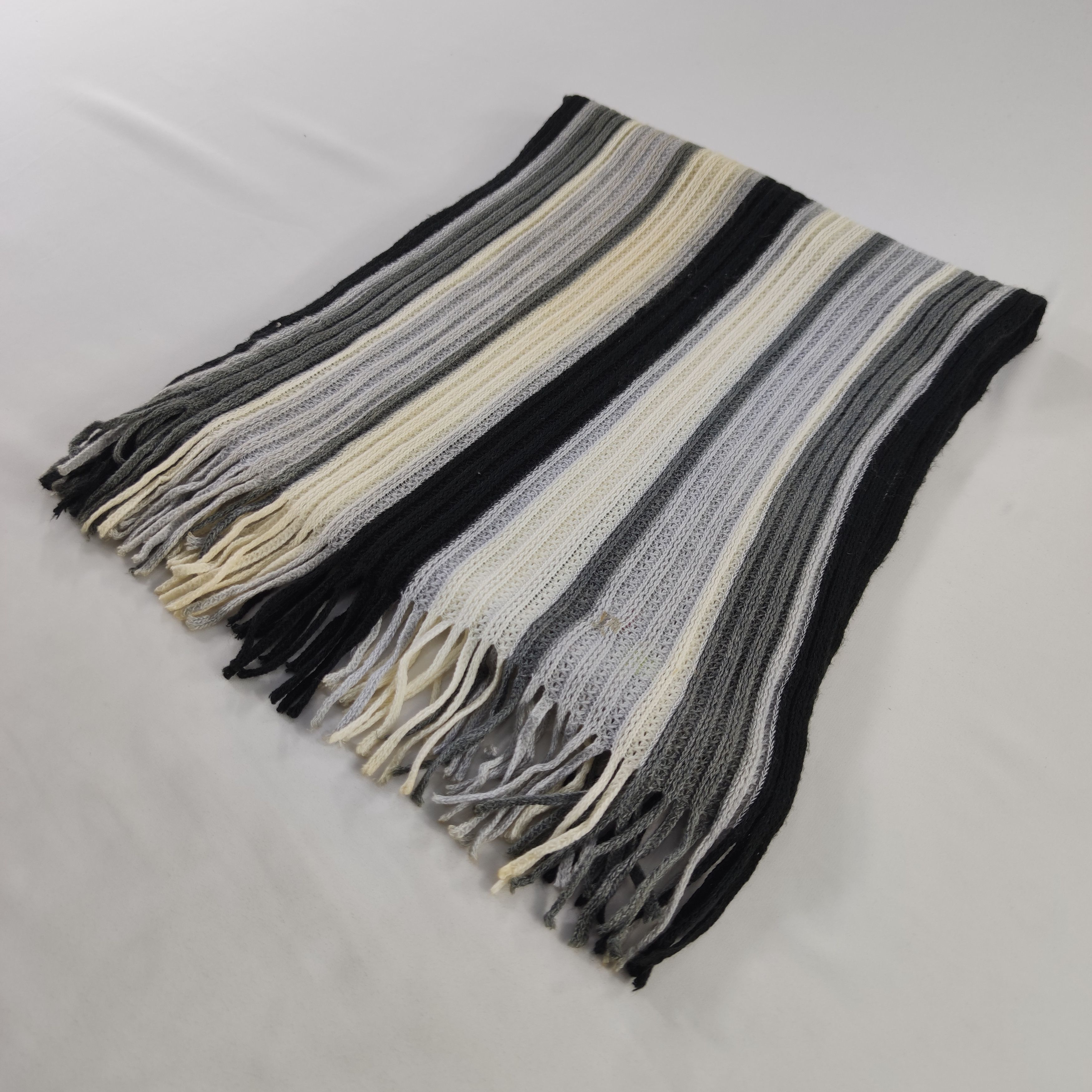 Chaps Ralph Lauren Chaps Ralph Lauren Scarf/Muffler/Wool S052 Size ONE SIZE - 4 Thumbnail