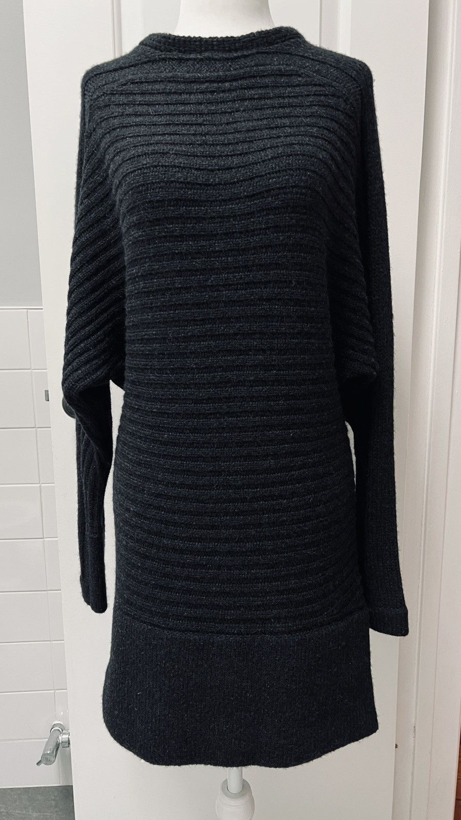 Helmut Lang NWOT Bat Sleeve Heavy Knit Elongated Sweater XS/S Size US XS / EU 42 / 0 - 12 Thumbnail