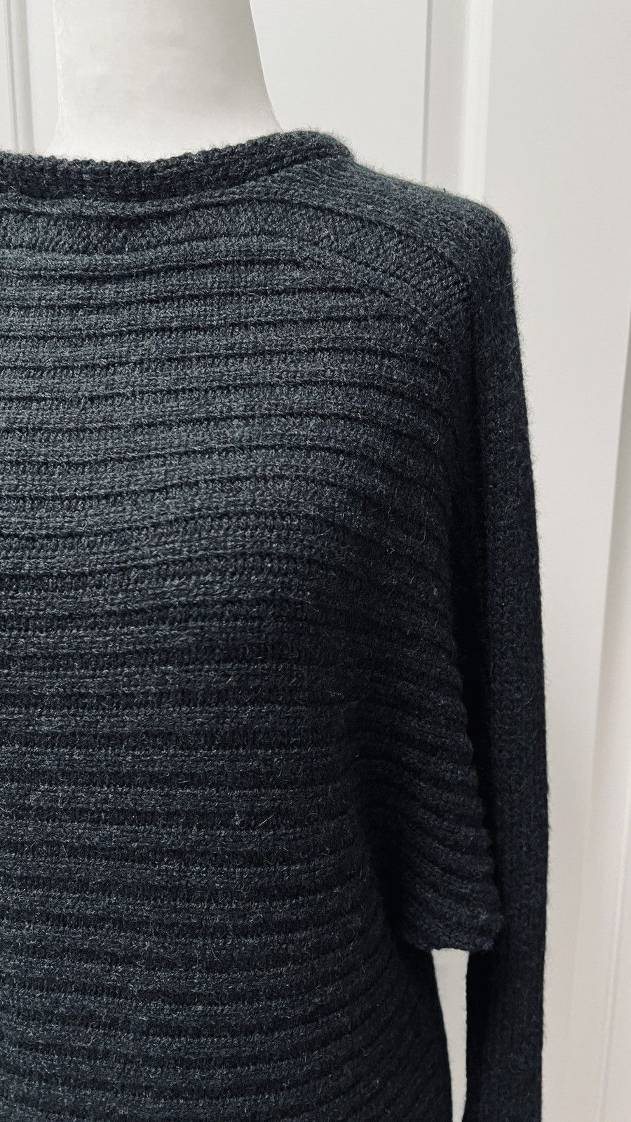 Helmut Lang NWOT Bat Sleeve Heavy Knit Elongated Sweater XS/S Size US XS / EU 42 / 0 - 7 Thumbnail