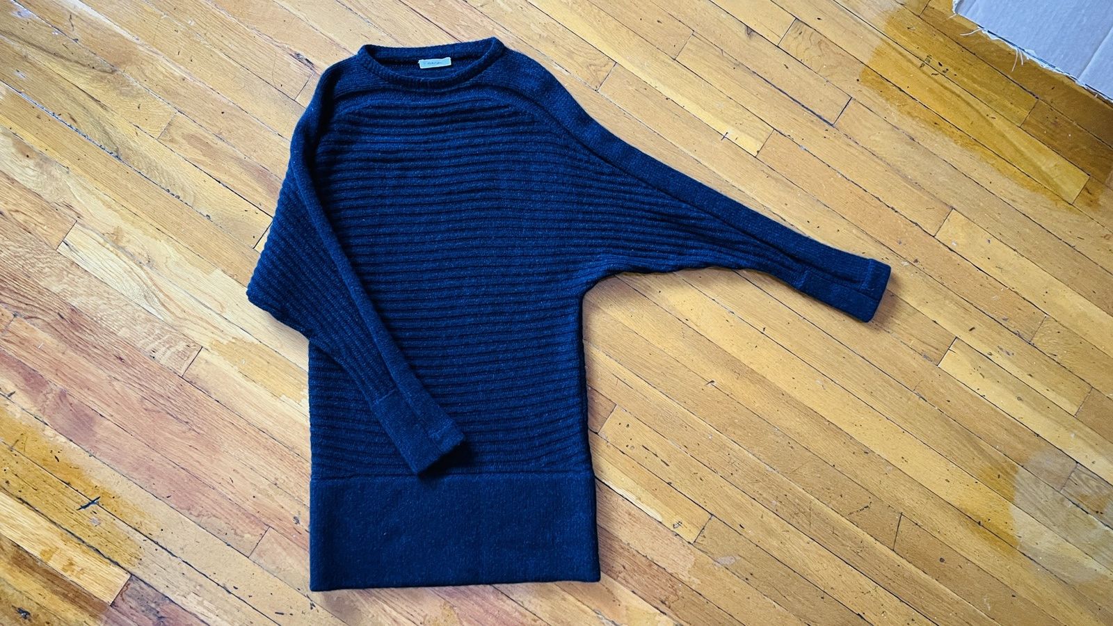 Helmut Lang NWOT Bat Sleeve Heavy Knit Elongated Sweater XS/S Size US XS / EU 42 / 0 - 13 Thumbnail