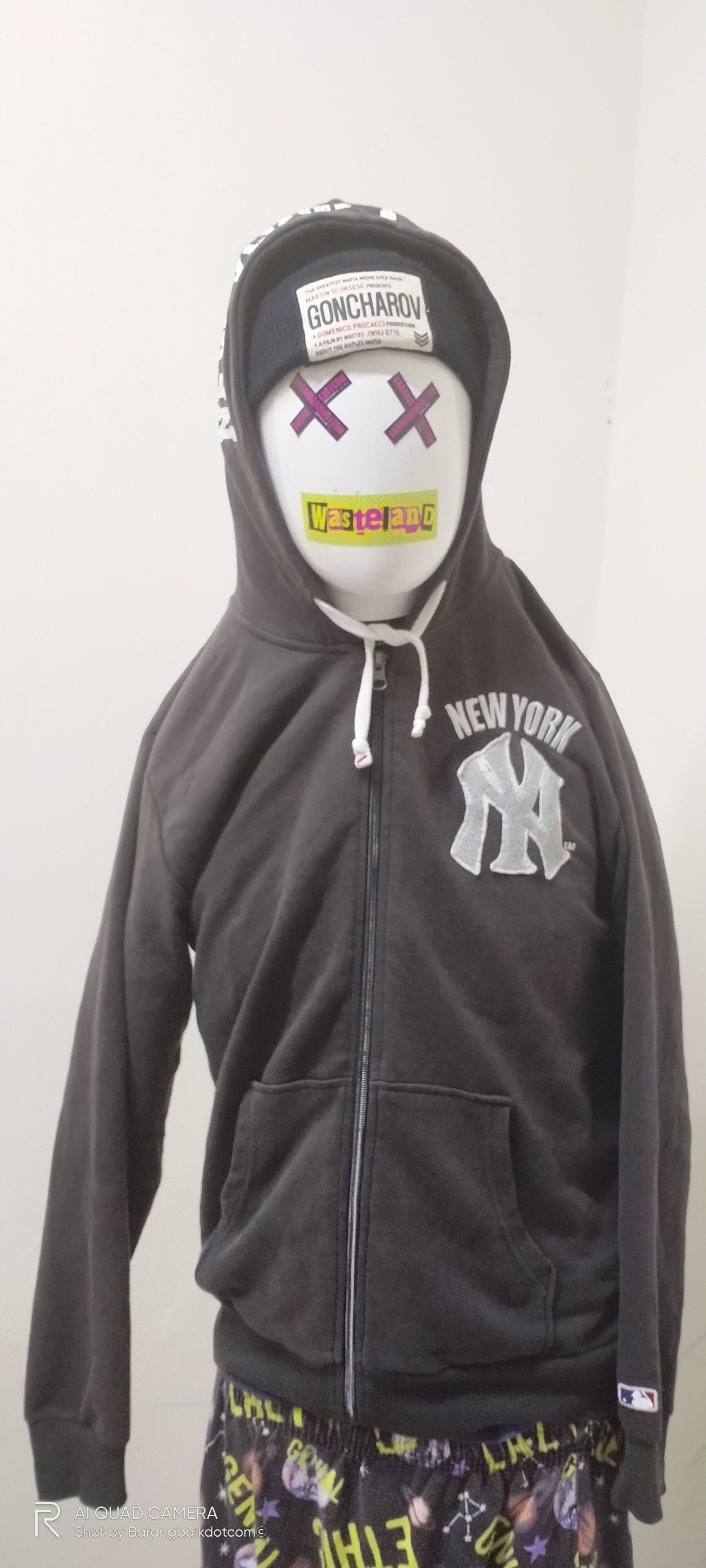 Vintage 90s New York Yankees faded zip up hooded