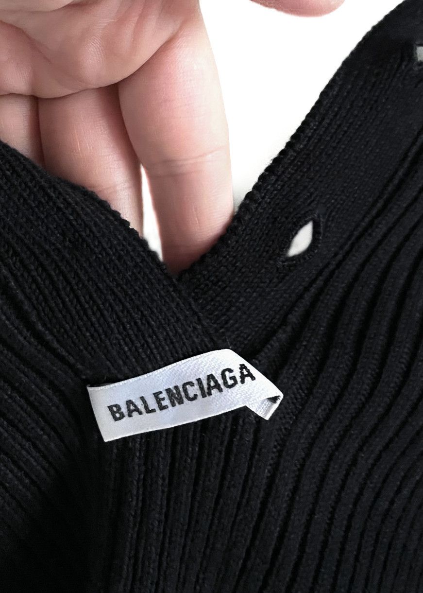 Balenciaga Balenciaga Black Ribbed Cotton Buttoned Sweater Size S / US 4 / IT 40 - 5 Thumbnail
