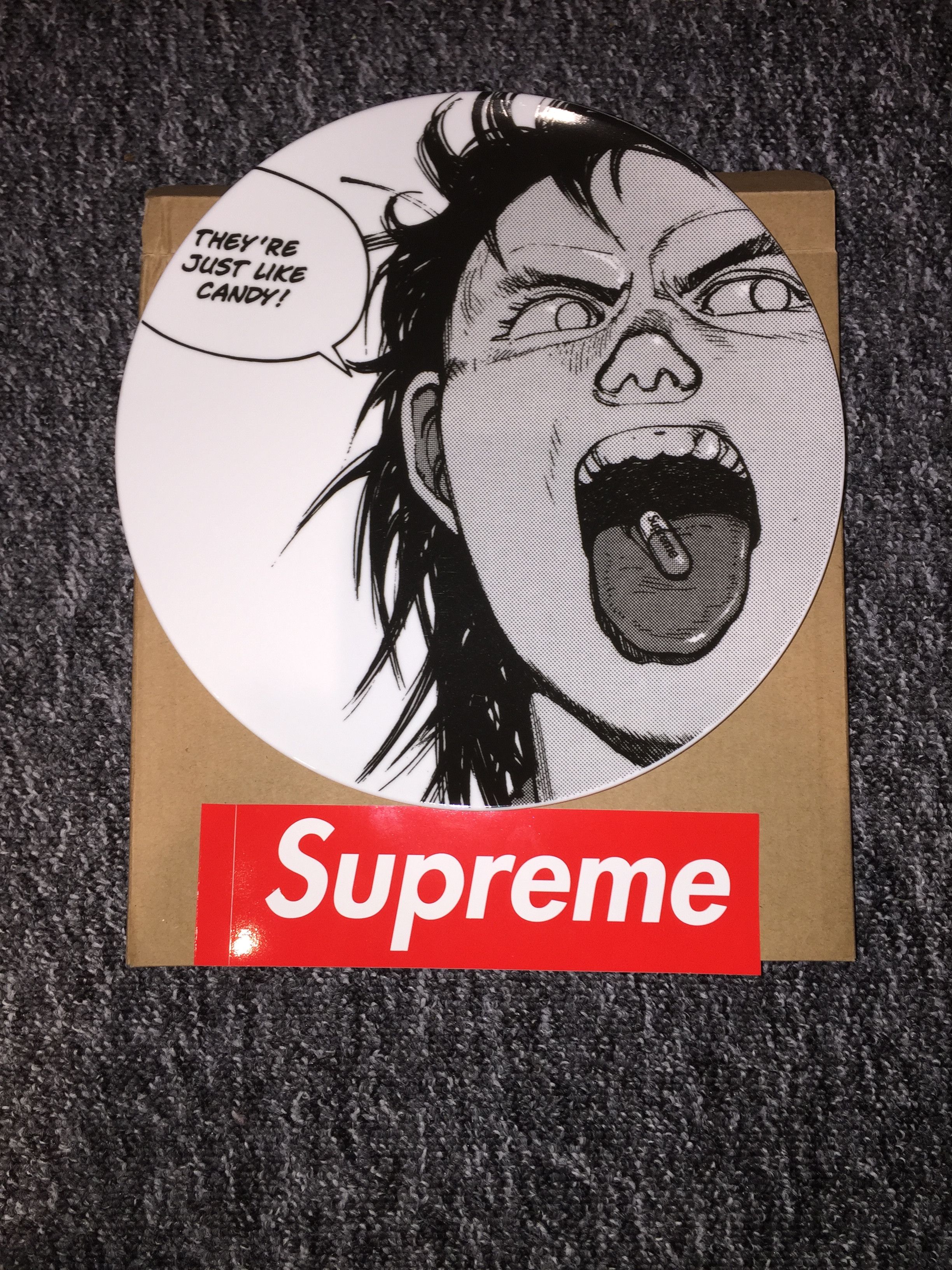 supreme akira トレー 皿 Pill Ceramic Plate-