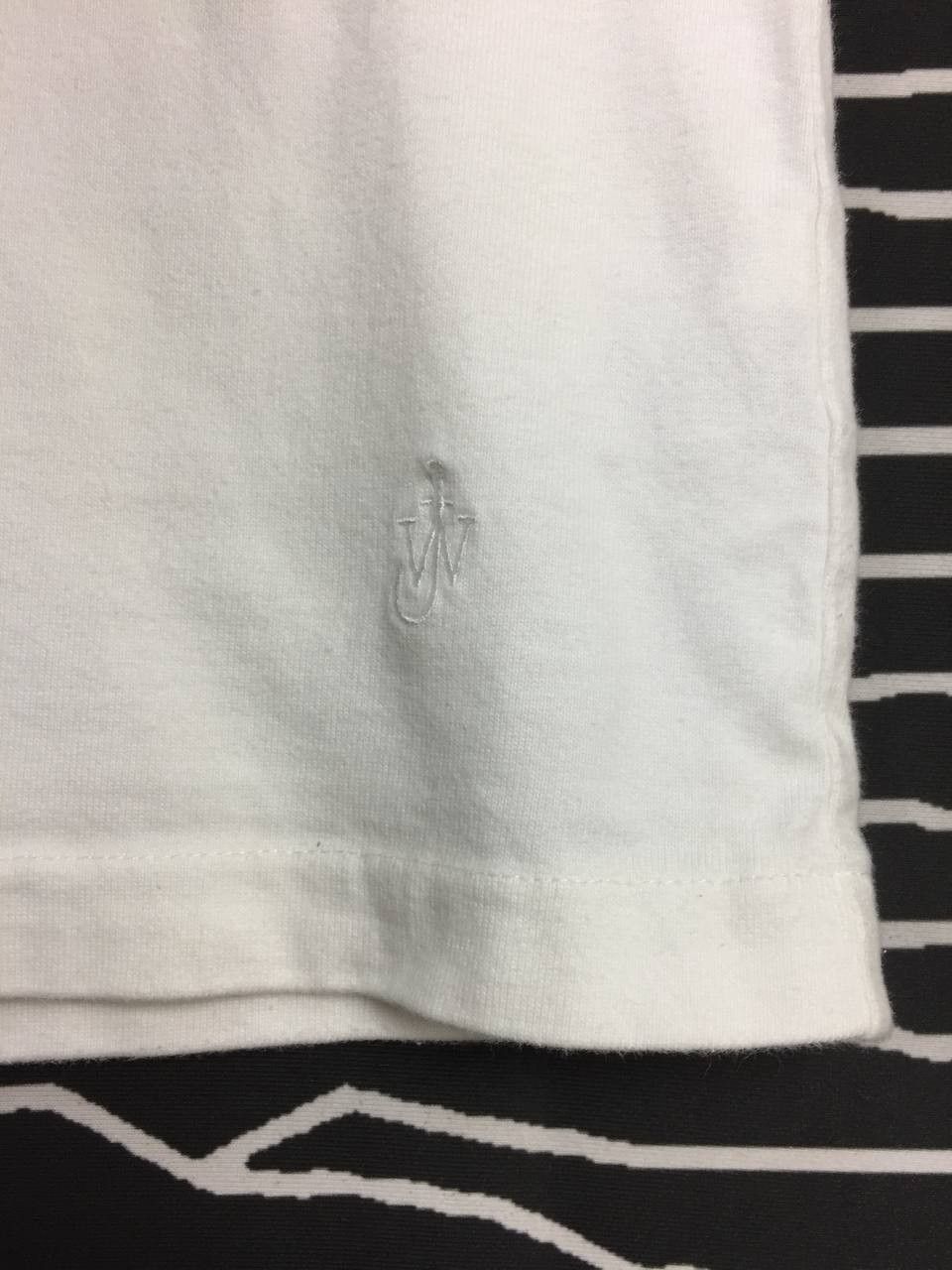 JW Anderson × Uniqlo J.W.Anderson UNIQLO Pocket Tee Size US M / EU 48-50 / 2 - 3 Thumbnail