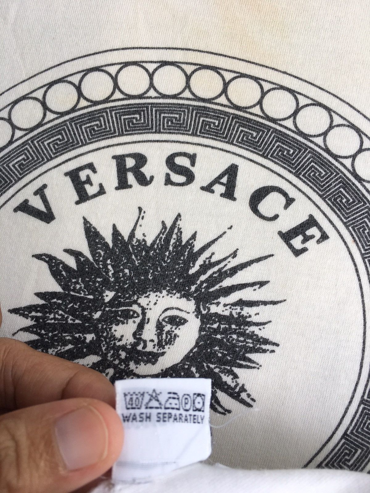 Versace Rare Vintage Versace Medusa Big Logo Tshirt Size US L / EU 52-54 / 3 - 16 Thumbnail