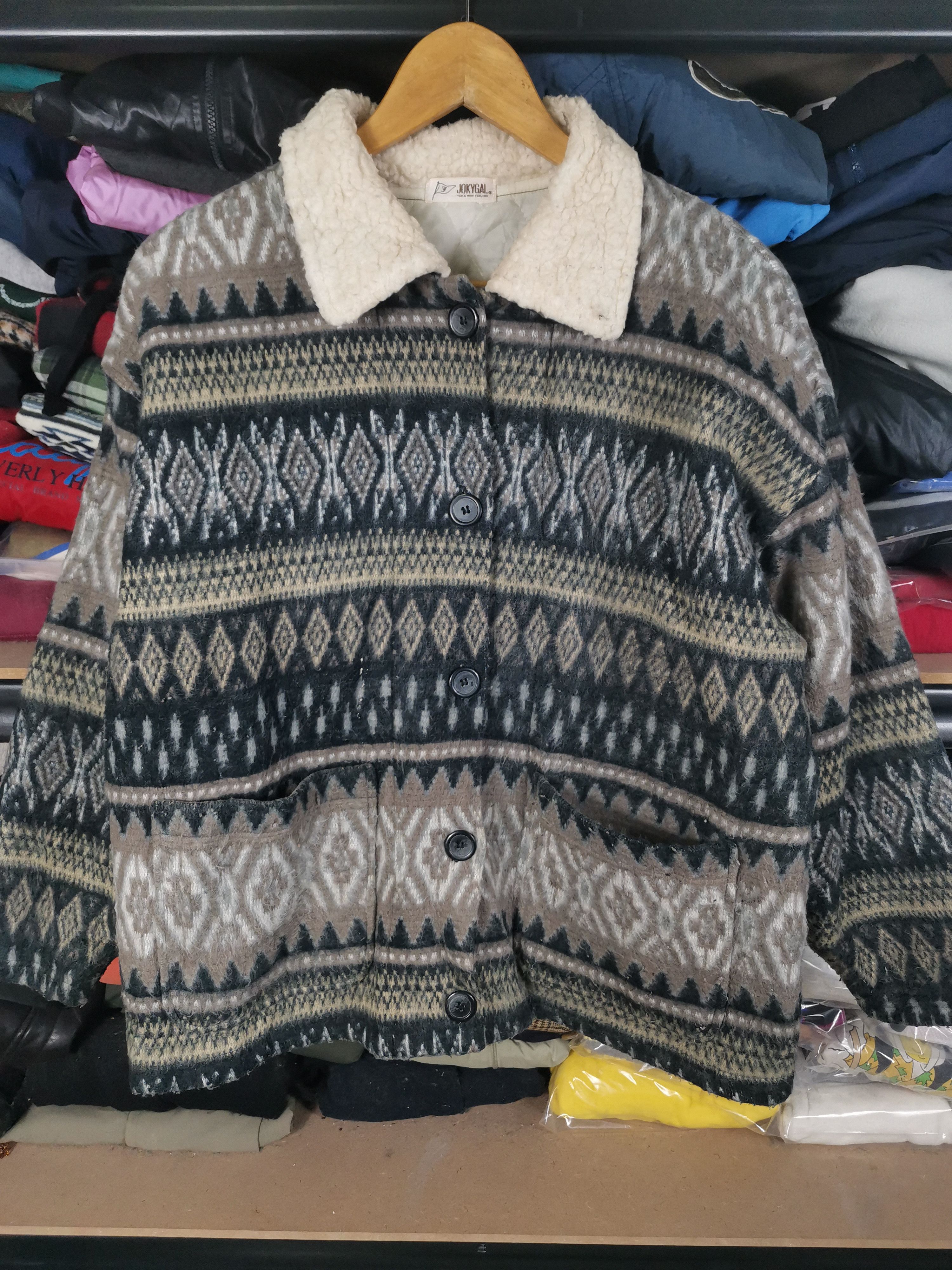 Japanese Brand Vintage Navajo Native Fullprint Button Jacket By Jokygal Size US M / EU 48-50 / 2 - 1 Thumbnail