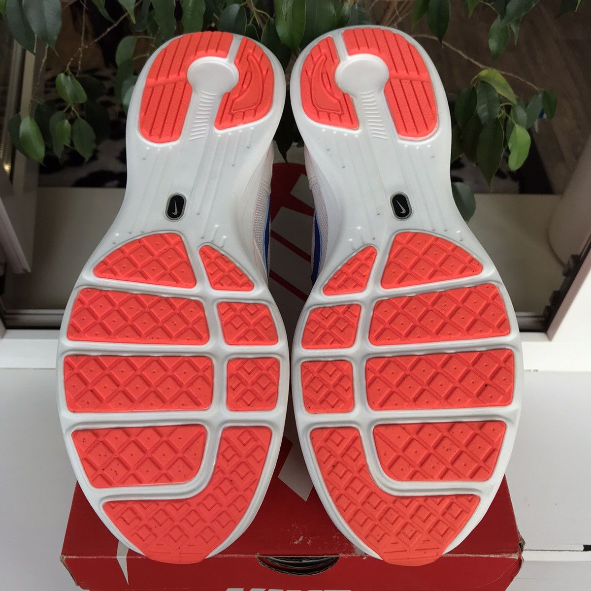Nike Nike Air Mariah 2014 Size US 10.5 / EU 43-44 - 2 Thumbnail
