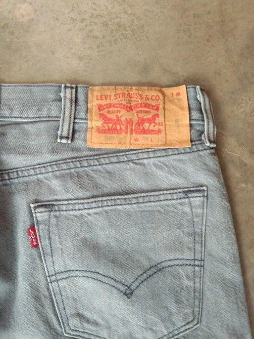 Levi's Vintage Levi's 501 Grey Straight Leg Jeans 38x32 Size US 38 / EU 54 - 3 Thumbnail