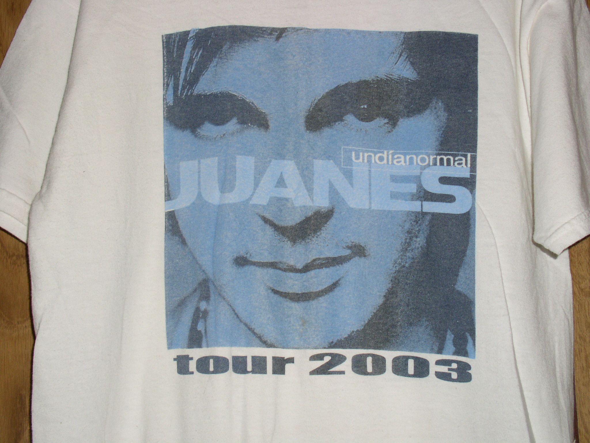 Jerzees Juanes Concert Tour T Shirt Vintage 2003 Undianormal Tour Size US L / EU 52-54 / 3 - 3 Thumbnail