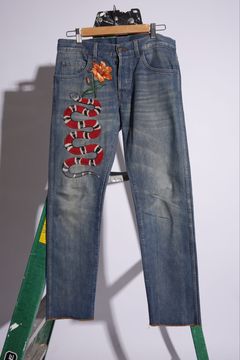 glemme ebbe tidevand Gnide Gucci Snake Denim Pants | Grailed