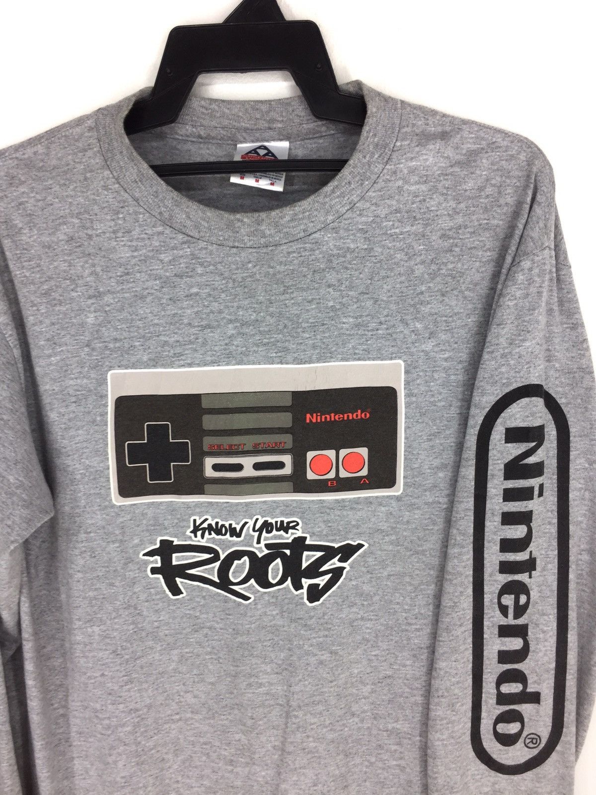 Nintendo × Vintage Vintage nintendo console NES Nintendo Entertainment System Size US M / EU 48-50 / 2 - 2 Thumbnail