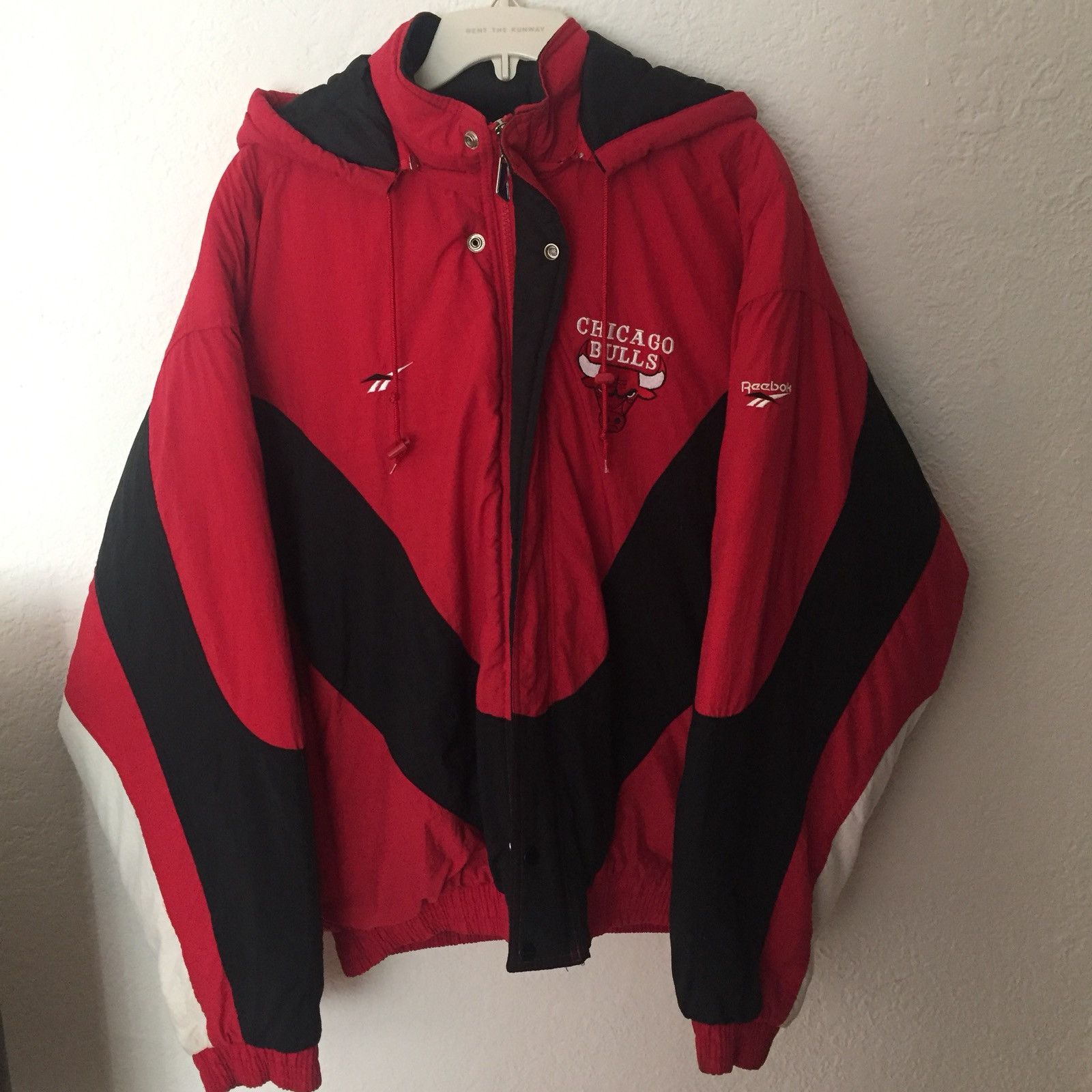 Vintage Chicago Bulls puff jacket store by Reebok