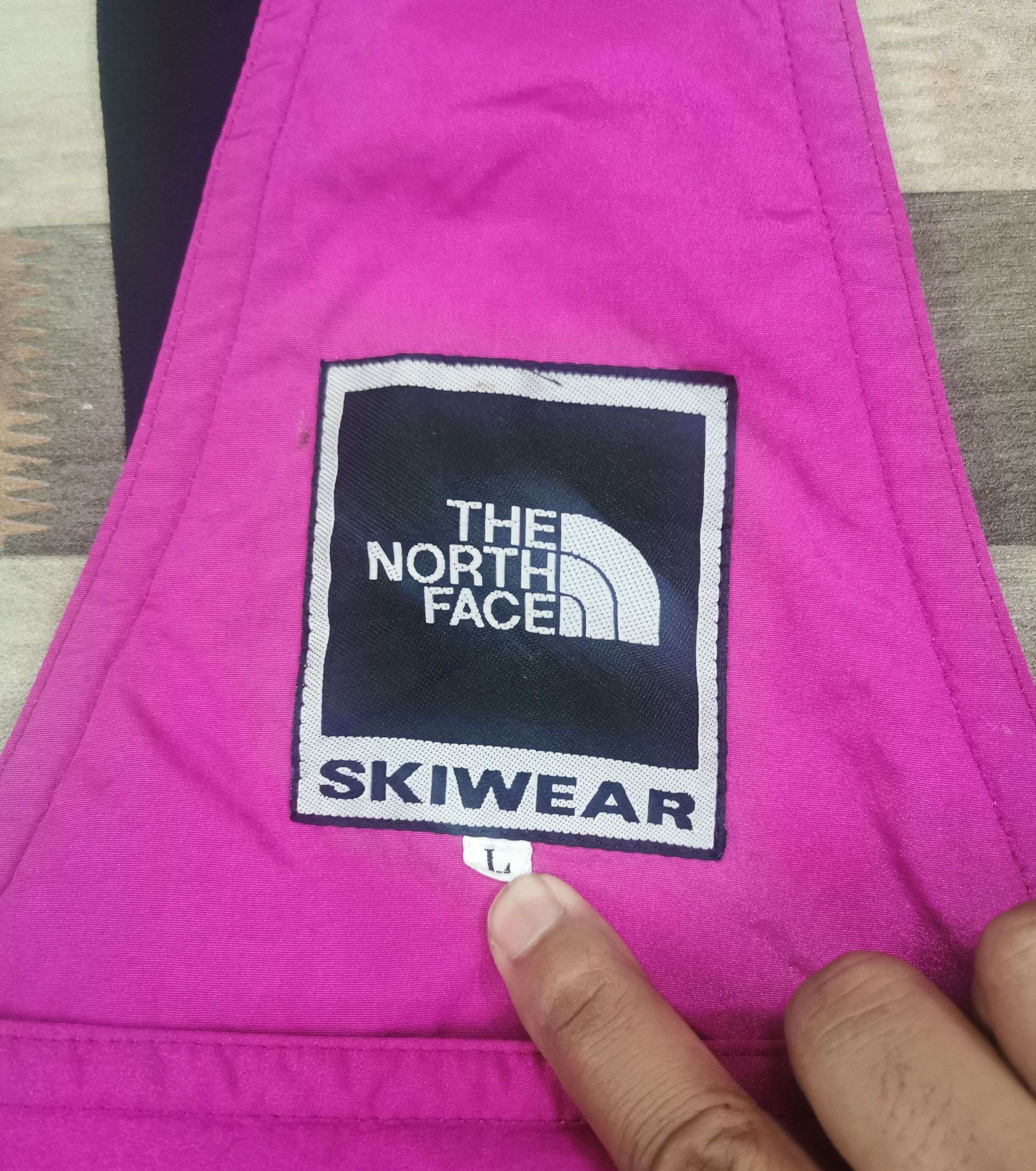 The North Face The North Face Jumpsuits Ski Pants Size US 30 / EU 46 - 17 Thumbnail