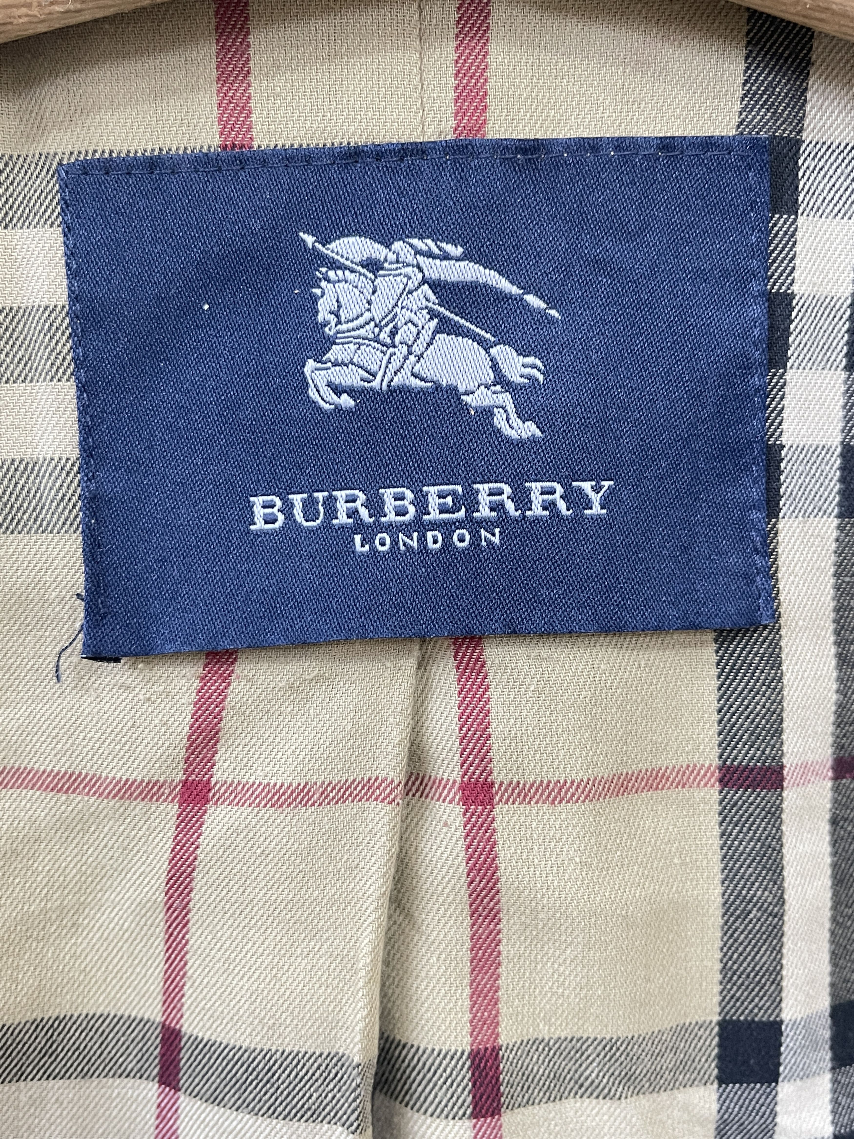 Burberry 🔥 Burberry rare nova check corduroy jacket size M Size US M / EU 48-50 / 2 - 10 Thumbnail