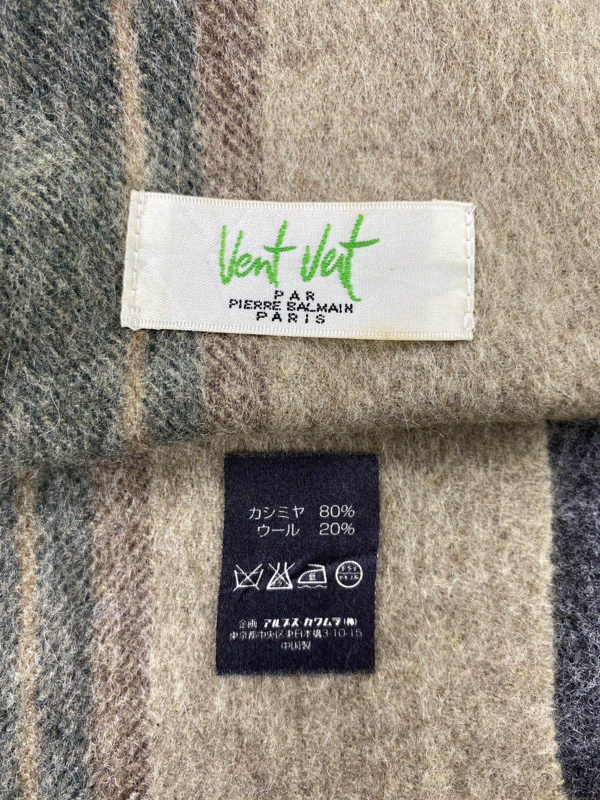 Pierre Balmain Vent Vert Pierre Balmain Scarf/Muffler/Neckwear -T123 Size ONE SIZE - 4 Thumbnail