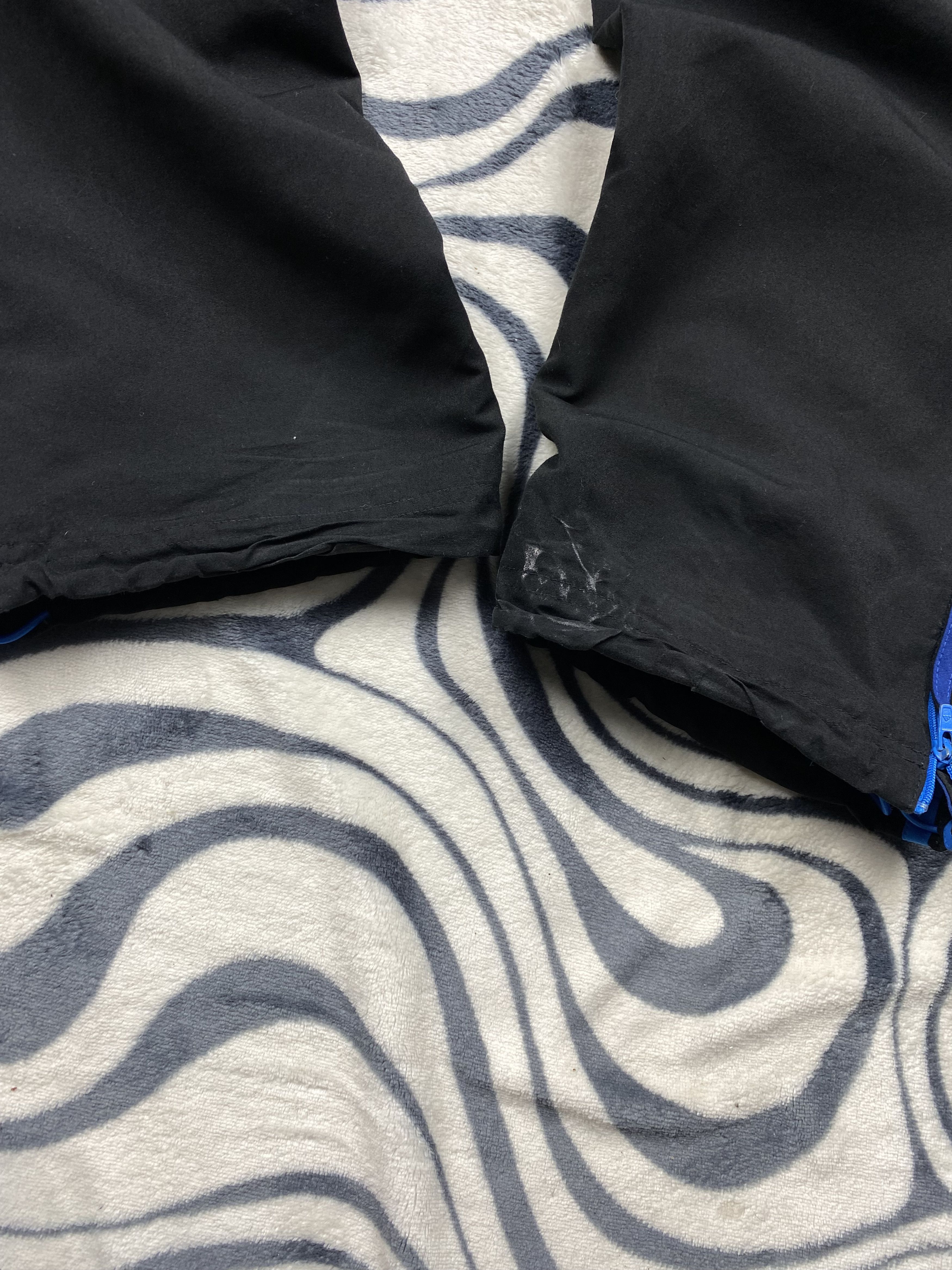 Adidas Adidas Perfomance Essentials Mens Nylon Pants Y2K Size US 30 / EU 46 - 10 Thumbnail