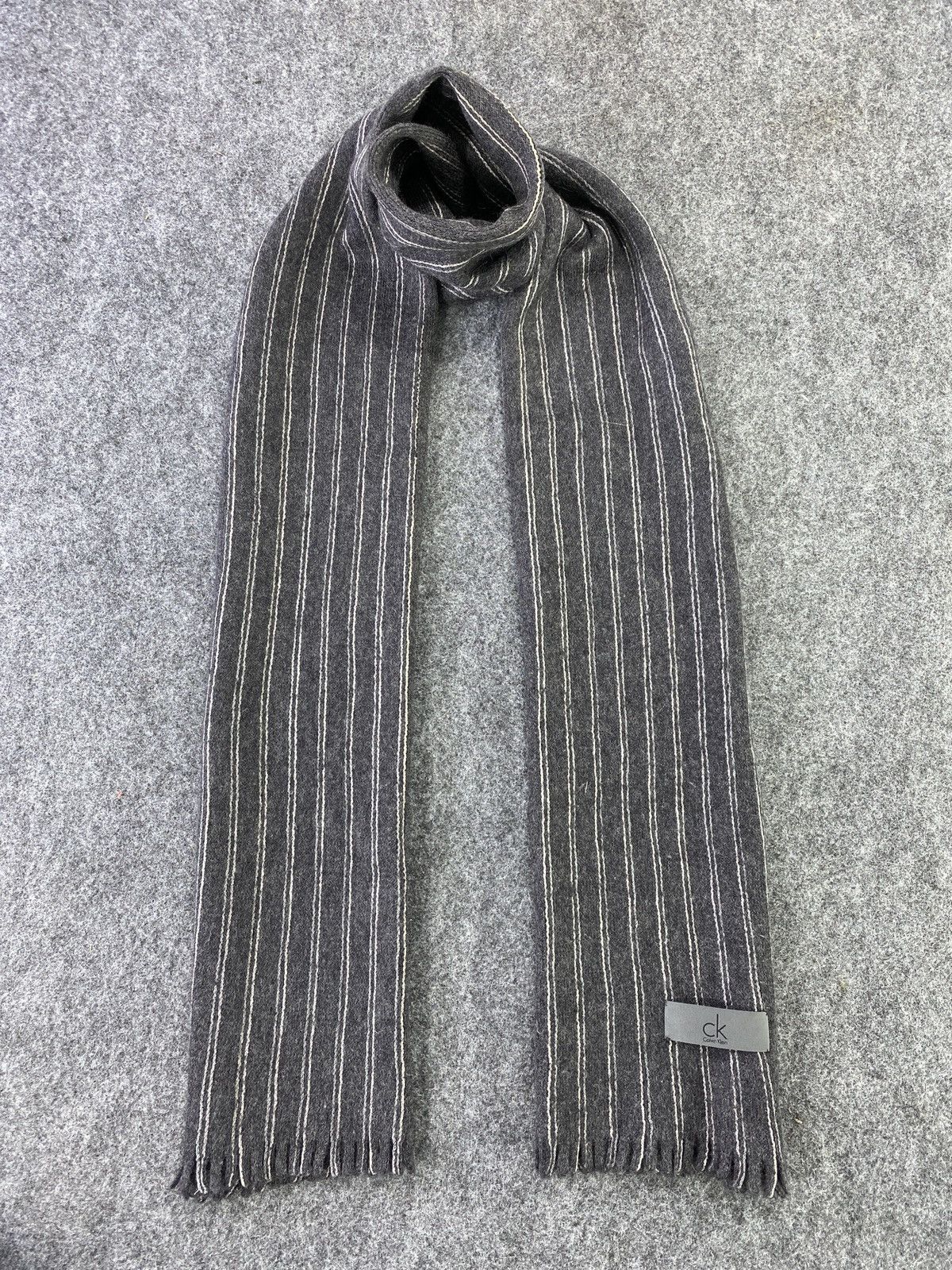 Calvin Klein CALVIN KLEIN Scarf/Muffler/Neckwear -T131 Size ONE SIZE - 2 Thumbnail