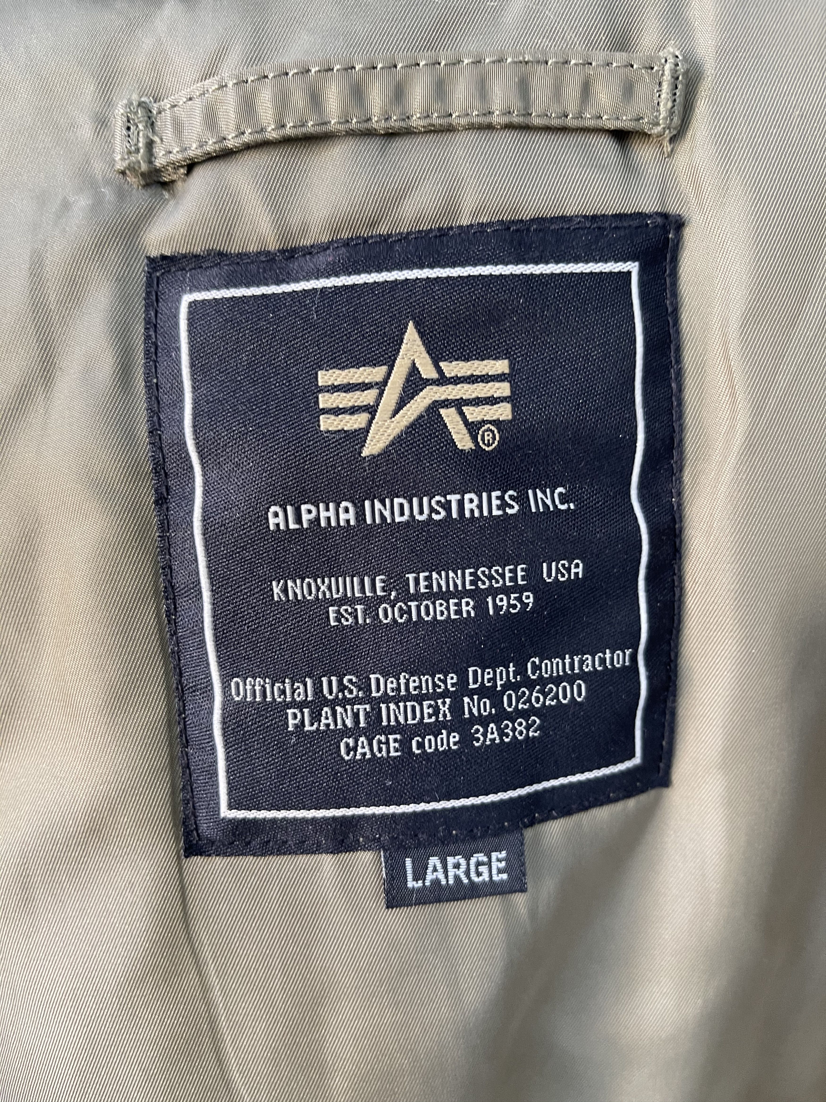 Alpha Industries Parka puffer down jacket hooded Alpha industries L / xl Size US XL / EU 56 / 4 - 9 Thumbnail