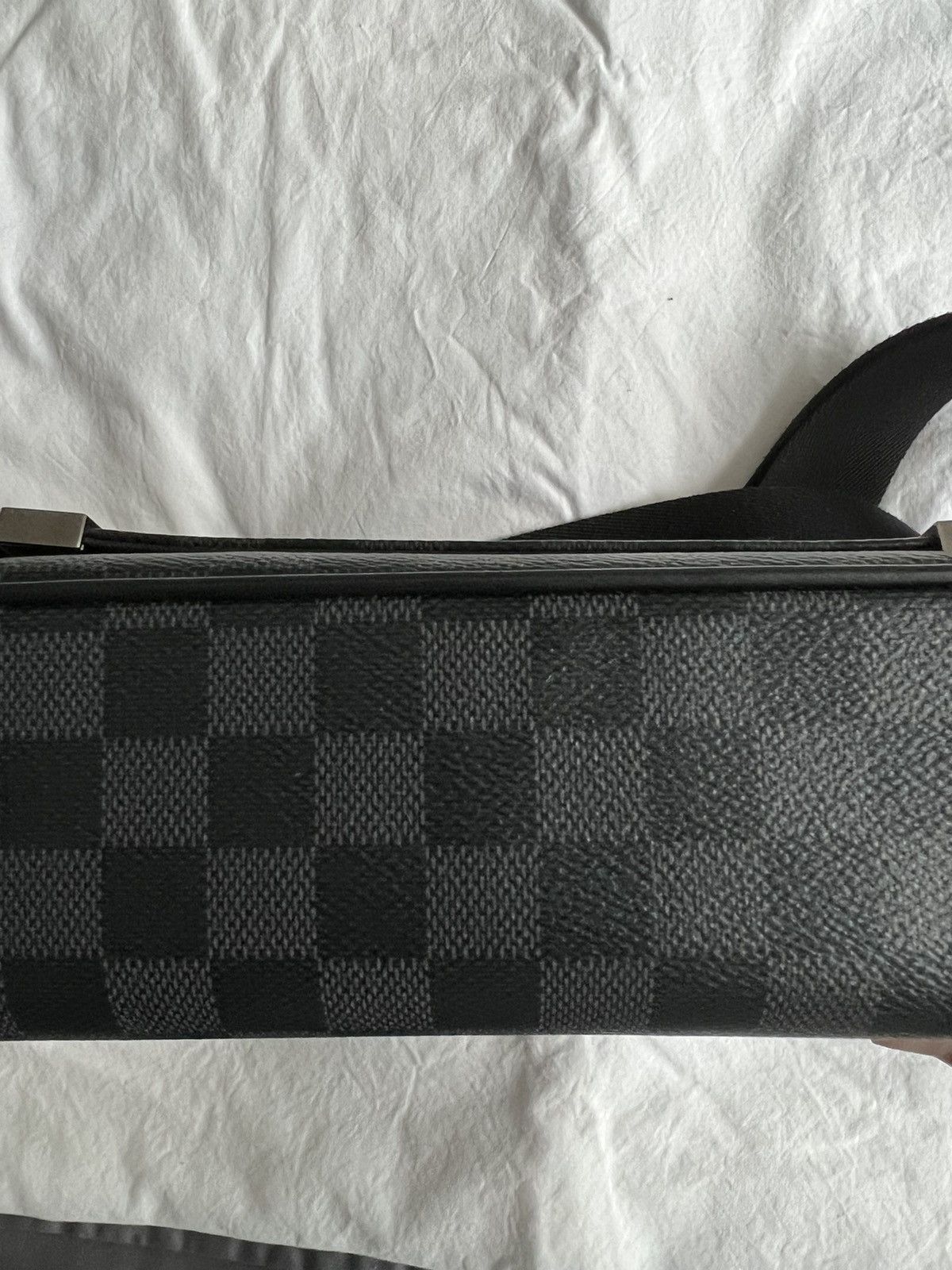 Louis Vuitton Louis Vuitton Damier Graphite District PM Men’s Shoulder Bag Size ONE SIZE - 6 Thumbnail