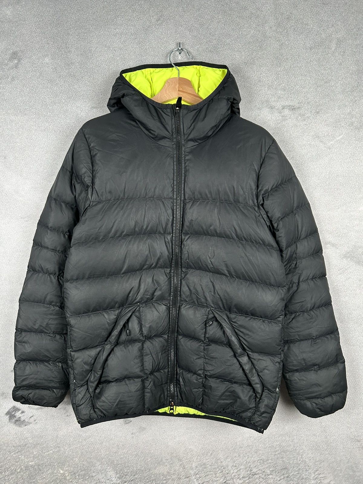 Nike Nike Black Puffer Jacket y2k Retro Swoosh Size US S / EU 44-46 / 1 - 1 Thumbnail