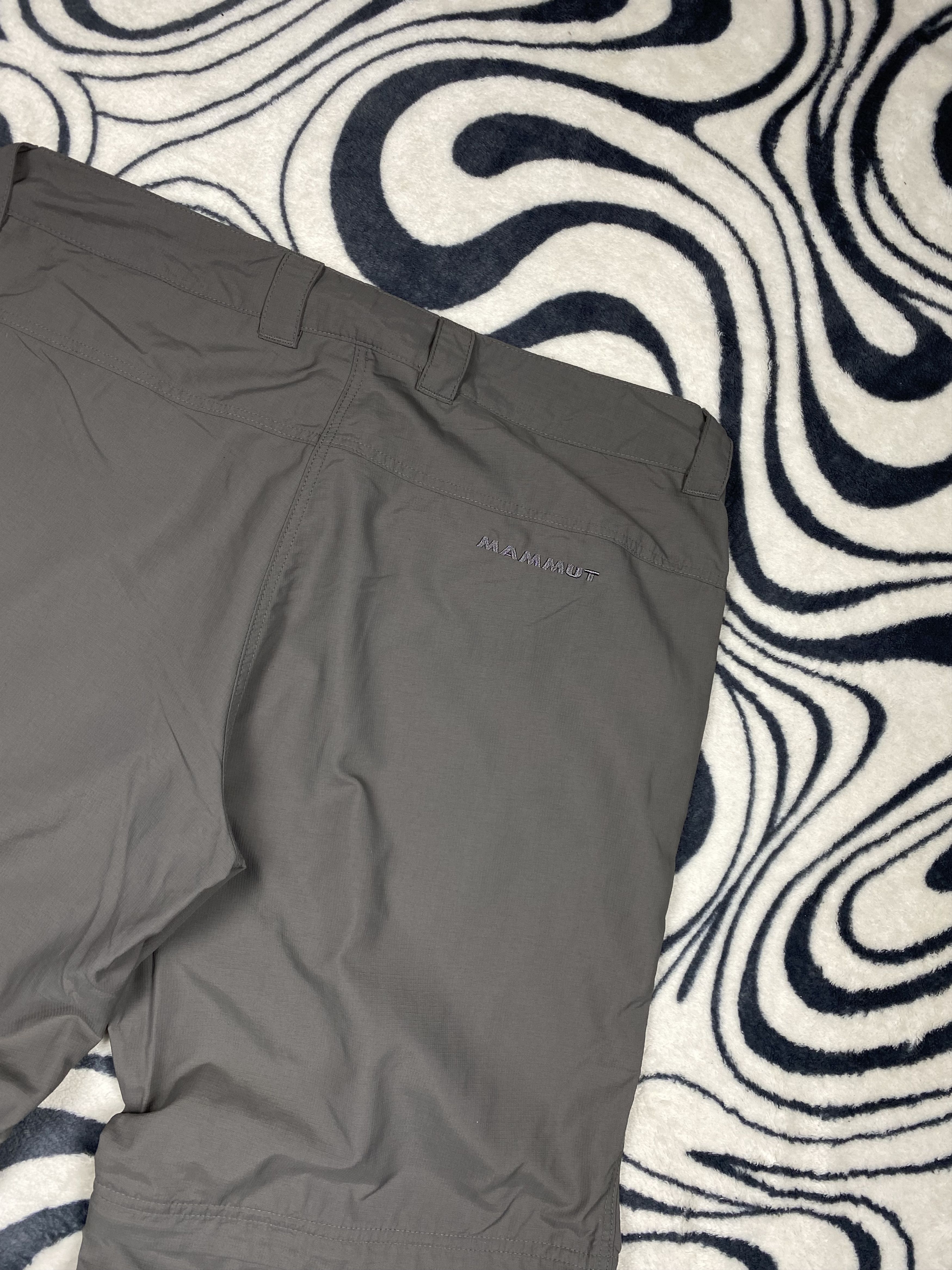 Mammut Mammut Womens Outdoor Trekking Cargo Pants Shorts Size 30" / US 8 / IT 44 - 8 Thumbnail